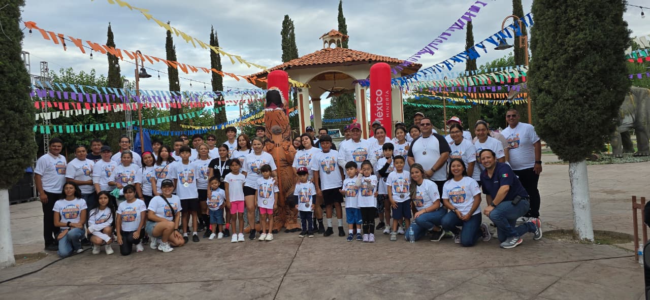 Carrera pedestre del Dino Fest 2025 de Grupo México reúne a familias en Esqueda