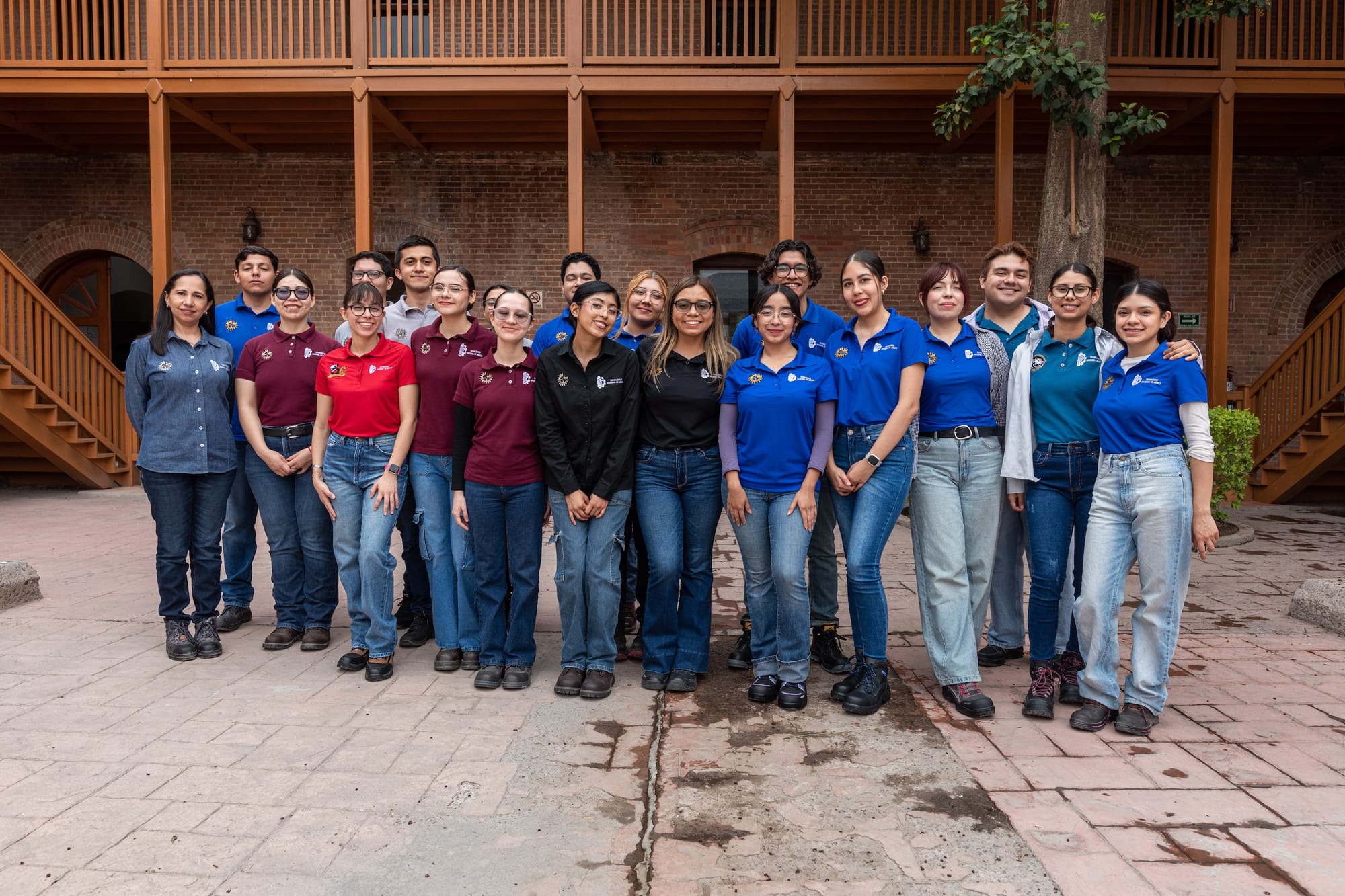Peñoles mantiene su compromiso de impulsar la formación de jóvenes