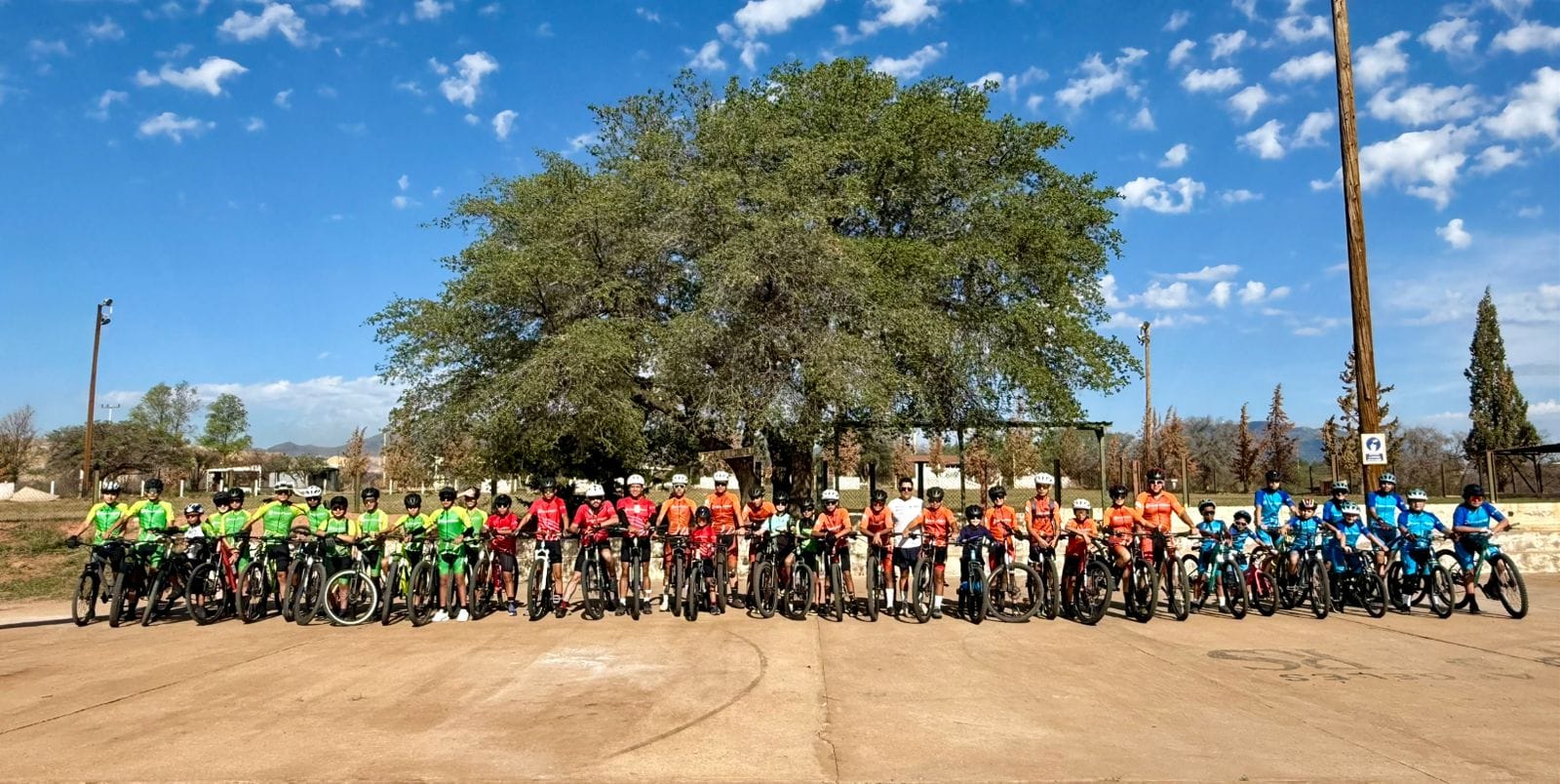 Grupo México y AR Monex refrendan compromiso de impulsar la Escuela de Ciclismo en comunidades mineras