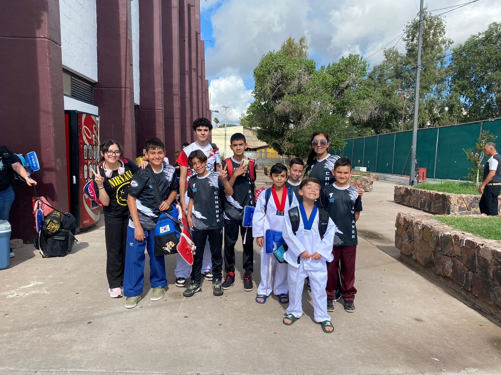 Equipo de Taekwondo de Grupo México destaca en el sexto torneo fronterizo realizado en Nogales