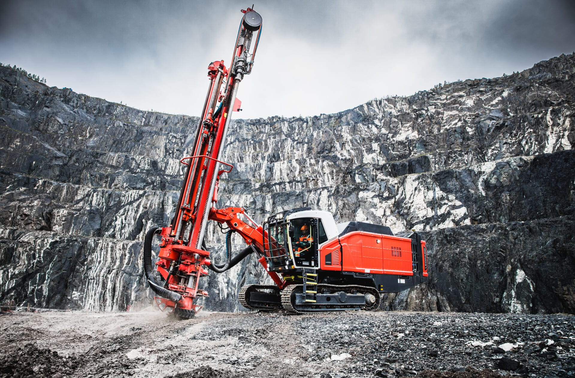 El nuevo Leopard™ DI650i T3: seguridad, eficiencia y versatilidad durante la barrenación