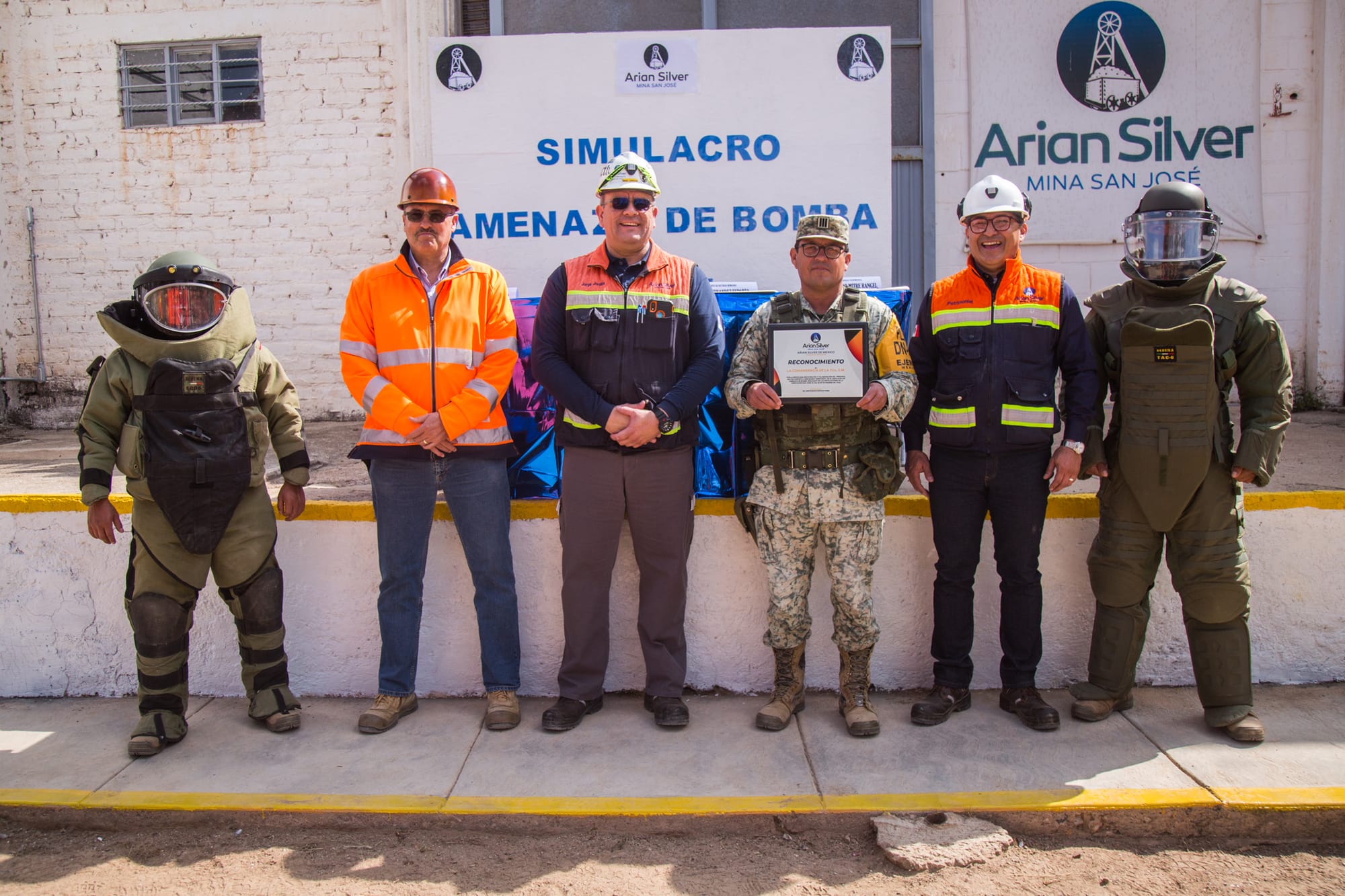 Arian Silver realiza simulacro de amenaza de bomba en su unidad de Pánfilo Natera