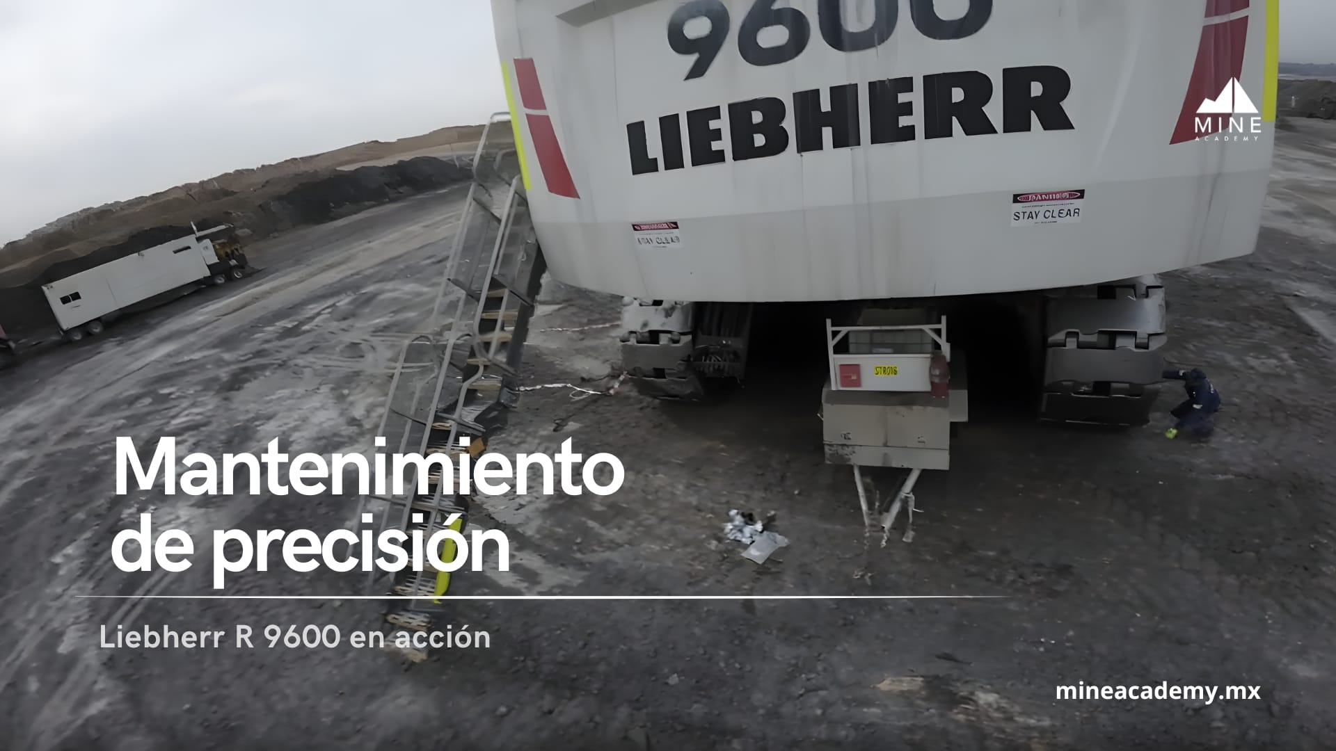 Mantenimiento de precisión: sobrevuelo a una Liebherr R 9600 en acción