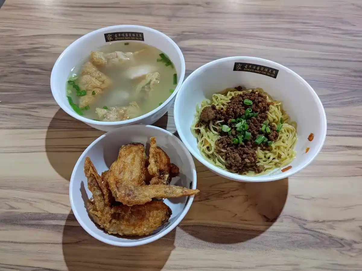 Jia Authentic Hakka Yong Tau Foo: Hakka Noodles with Yong Tau Foo Soup & Har Cheong Gai