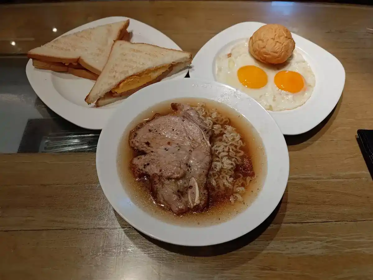 Tsui Wah Restaurant: Egg & Luncheon Meat Sandwich, Pork Chop Noodles & Fried Eggs with Crispy Buttered Bun
