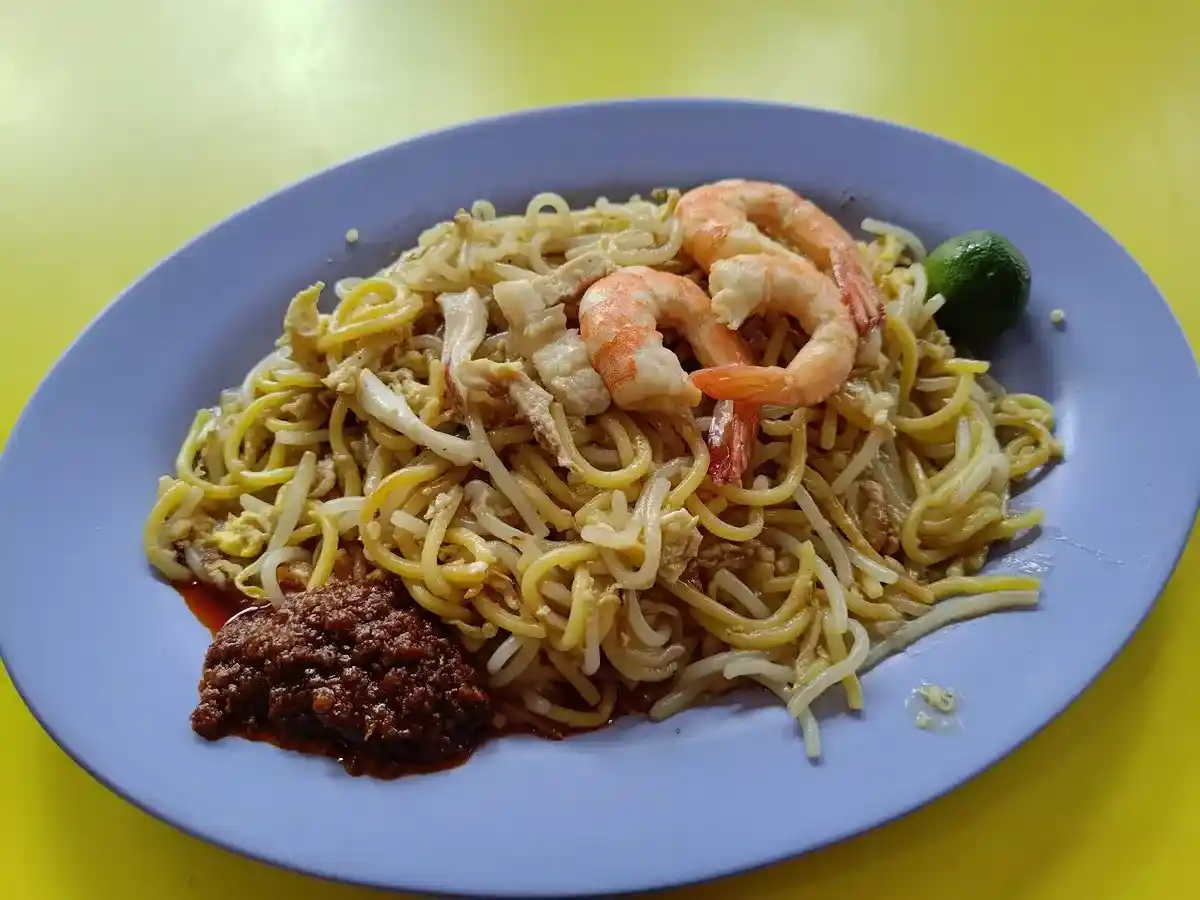 Authentic Fried Hokkien Mee: Fried Hokkien Mee