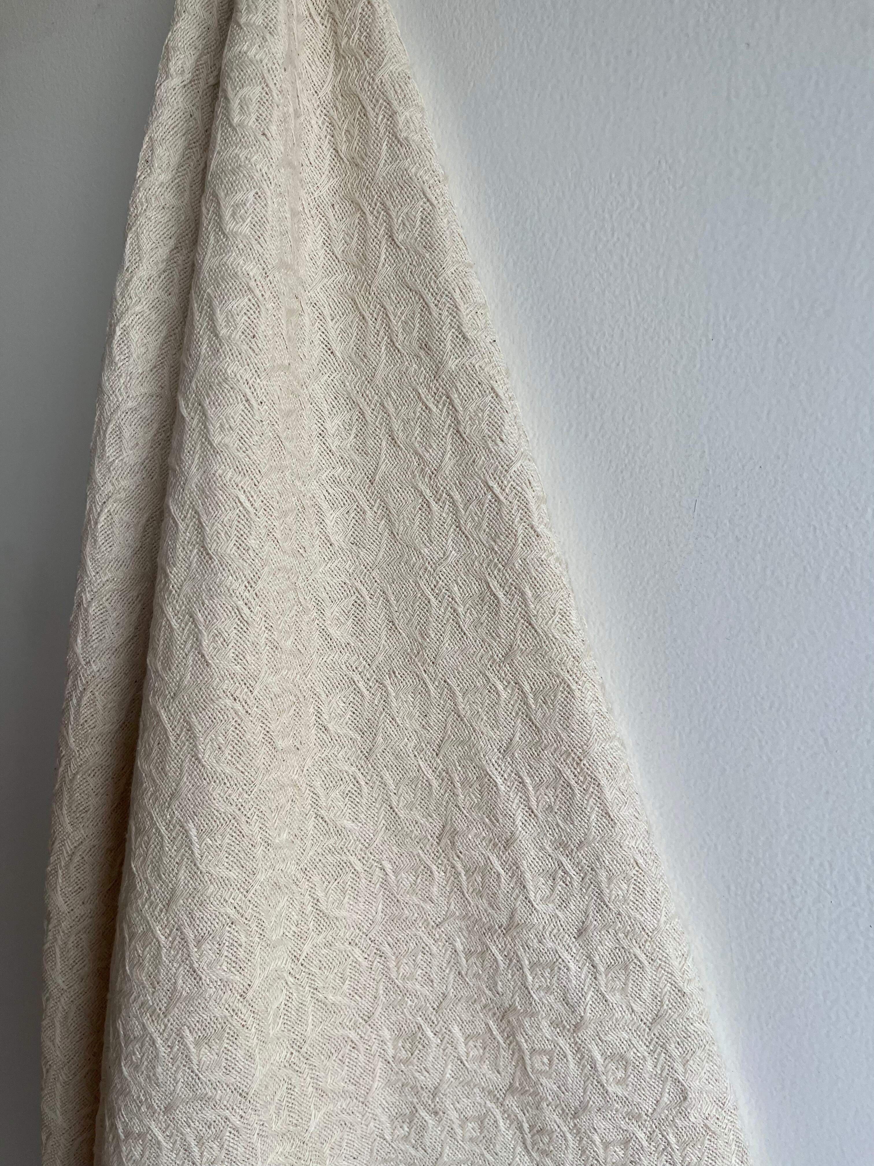 Ivory Throw thumbnail 3