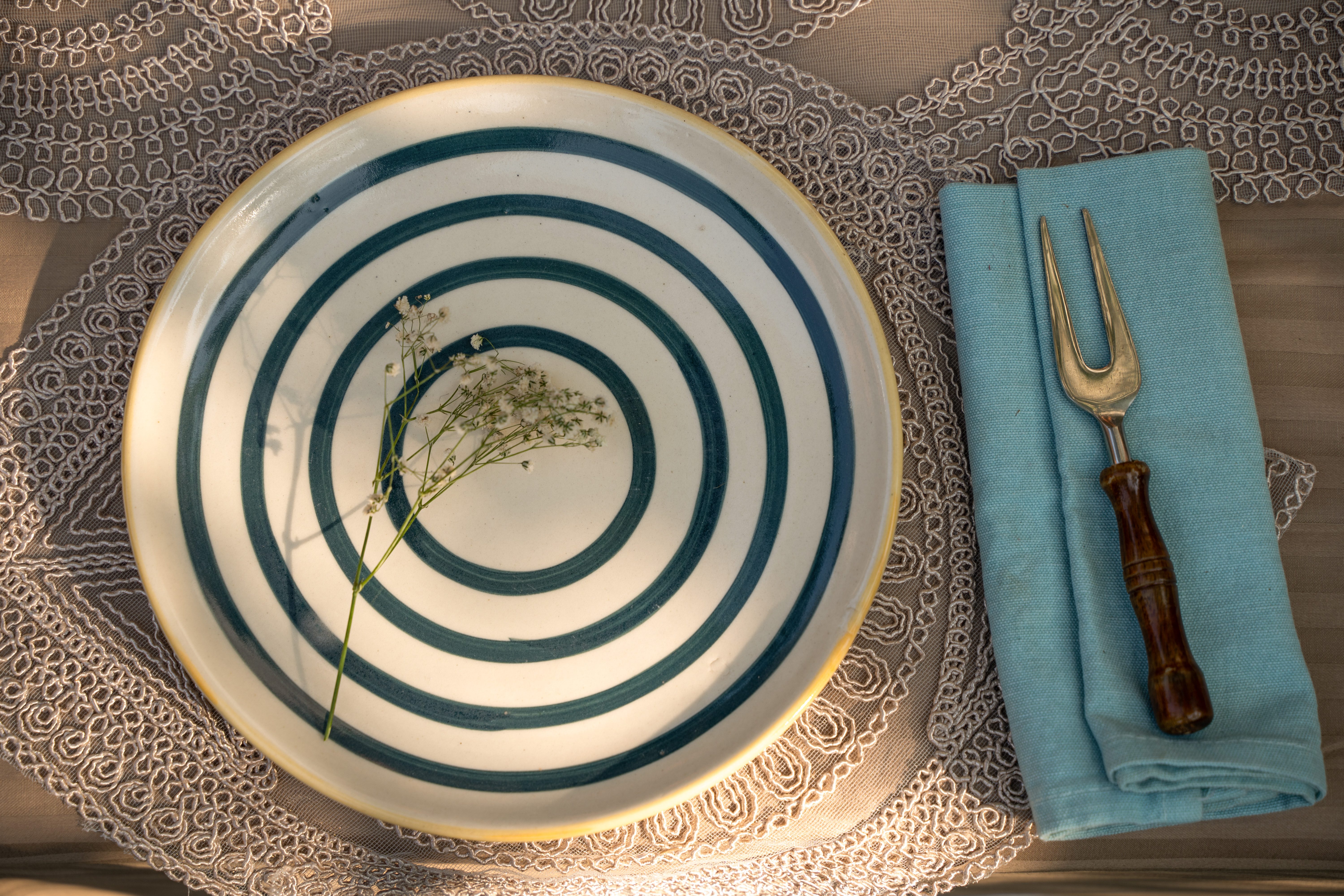 Circular Rhythmic Quarter Dinner Plate
