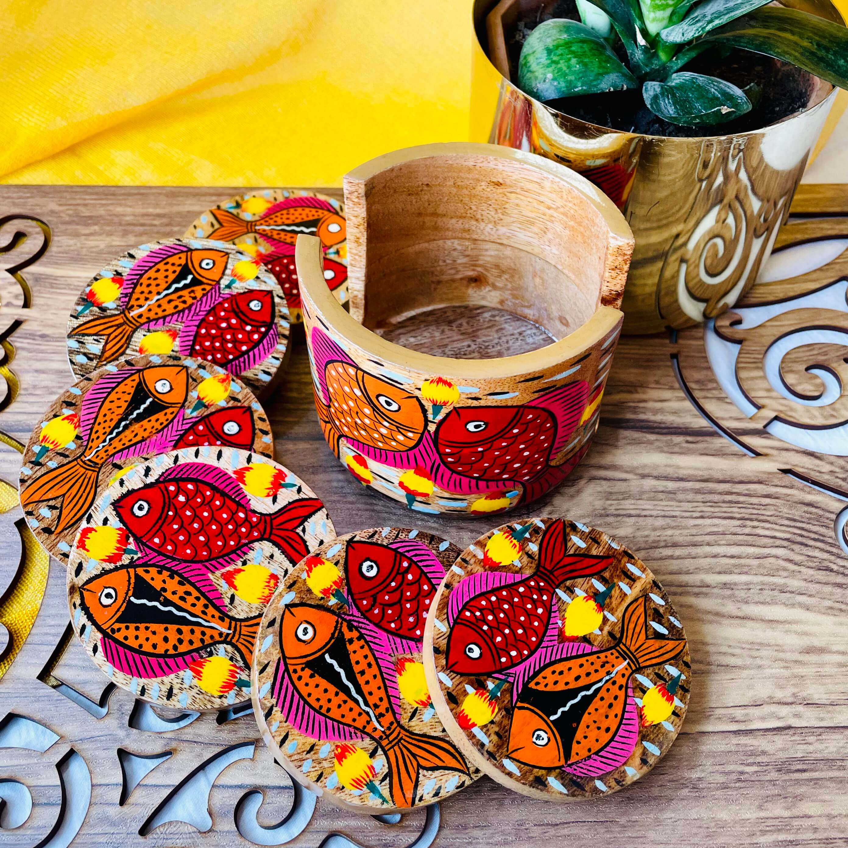Tarang Round Wooden Coaster with Holder | Set of 6