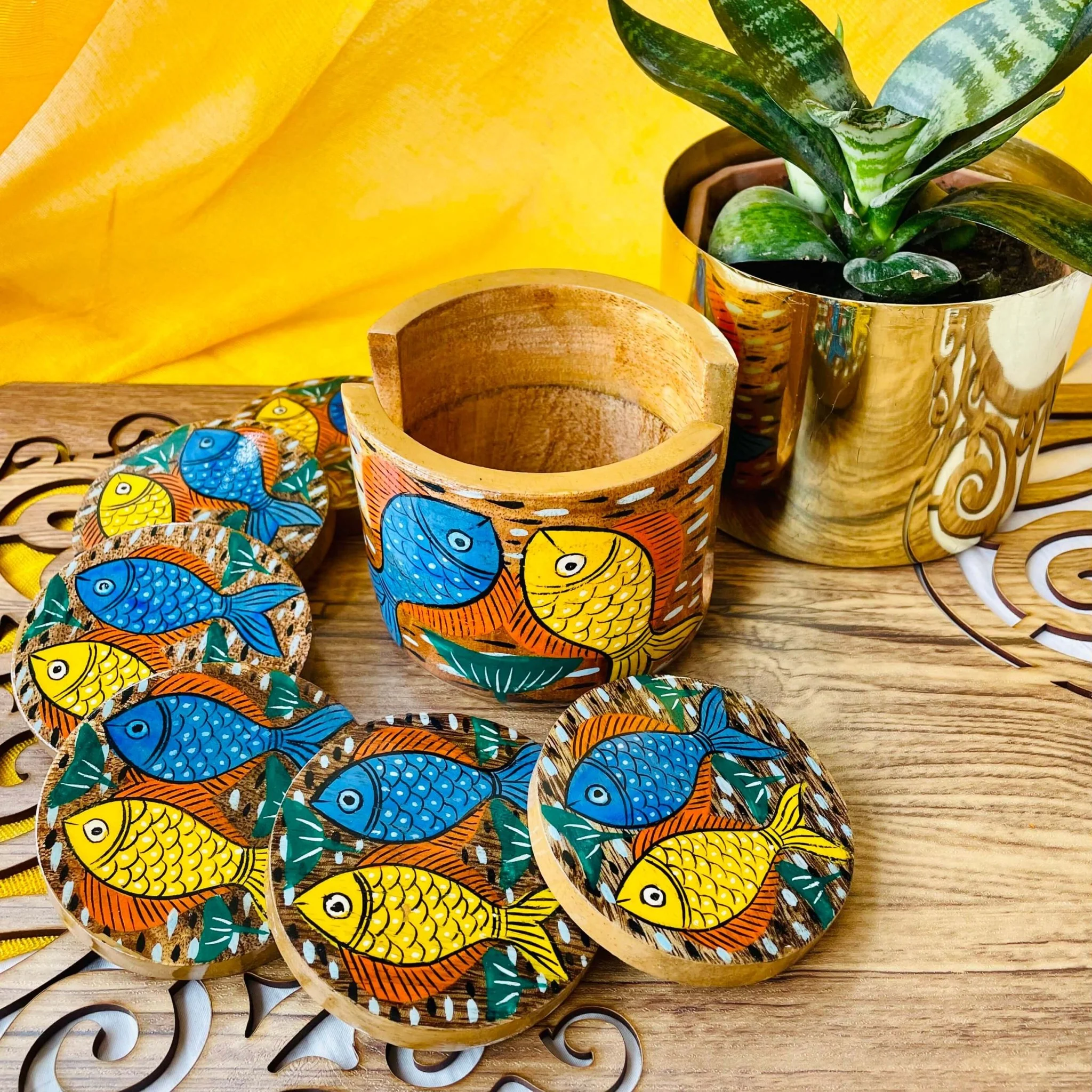 Neer Round Wooden Coaster with Holder | Set of 6