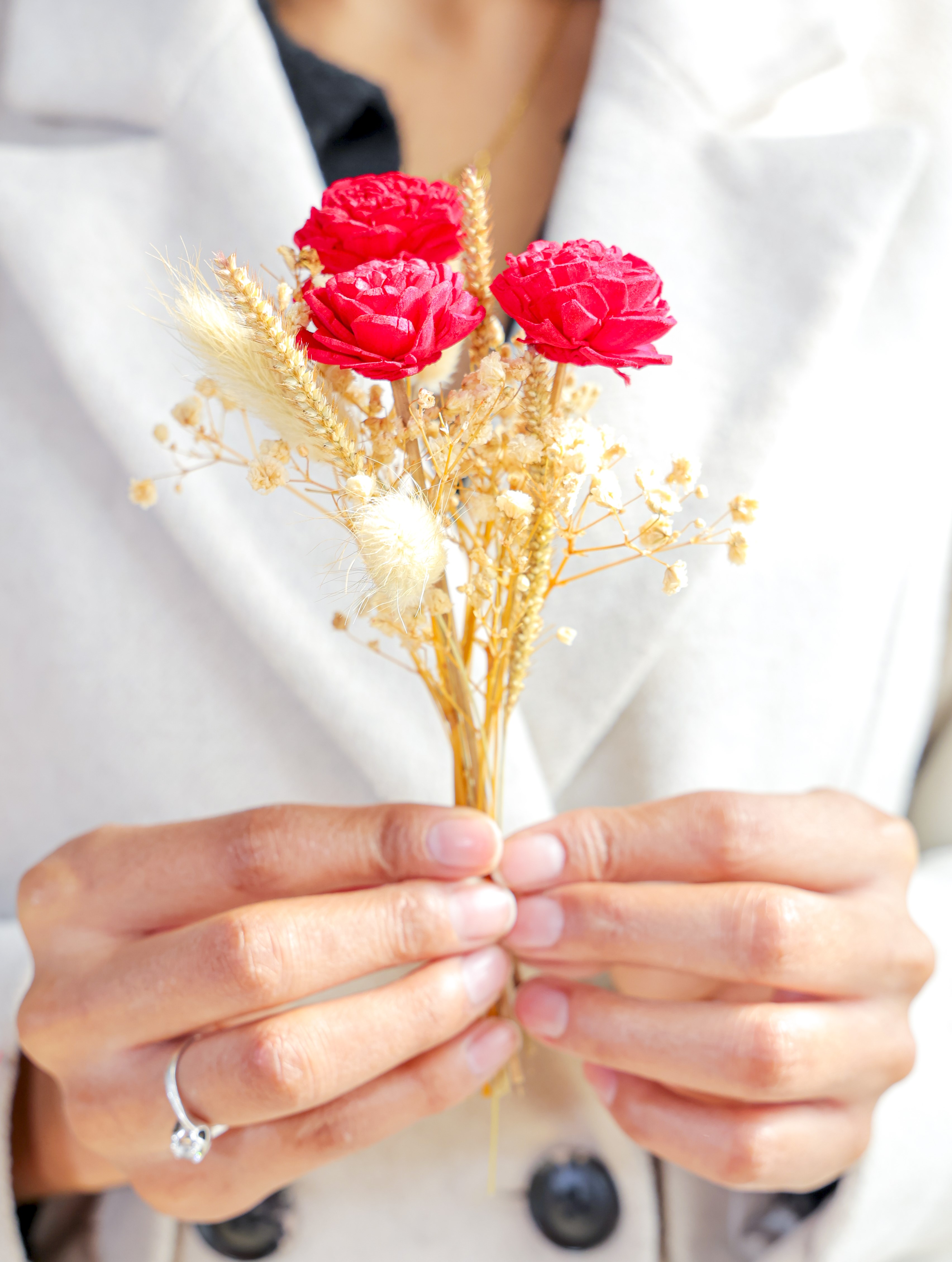 Heartfelt Gift Set | Heart Mugs Set of 2 | Glass Vase | Red Velvet Dried Flowers Bunch | Dried Flower Card thumbnail 3