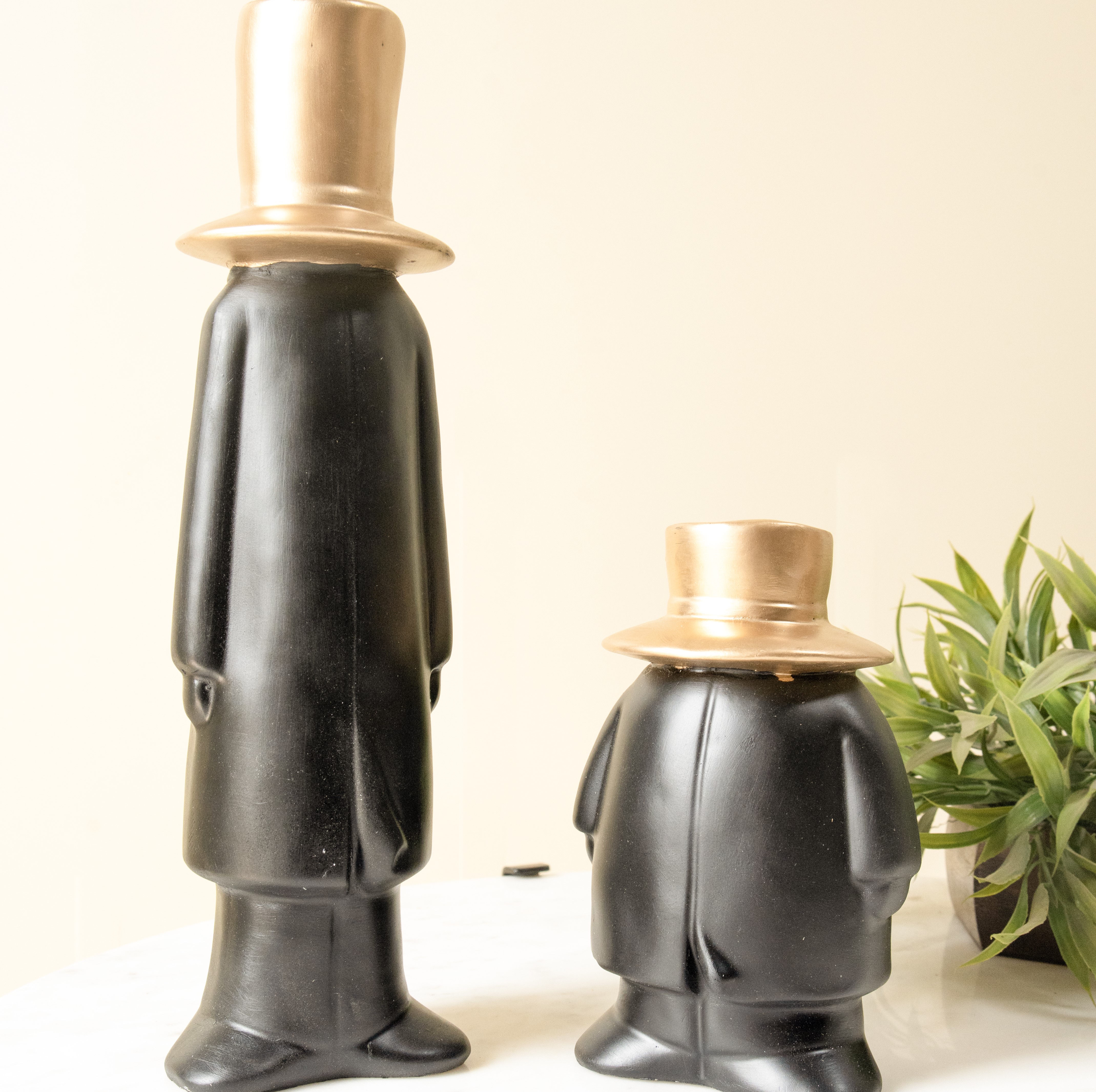 Black & Gold Miyas Delight Duo Decor Piece - Set of 2 | Showpiece