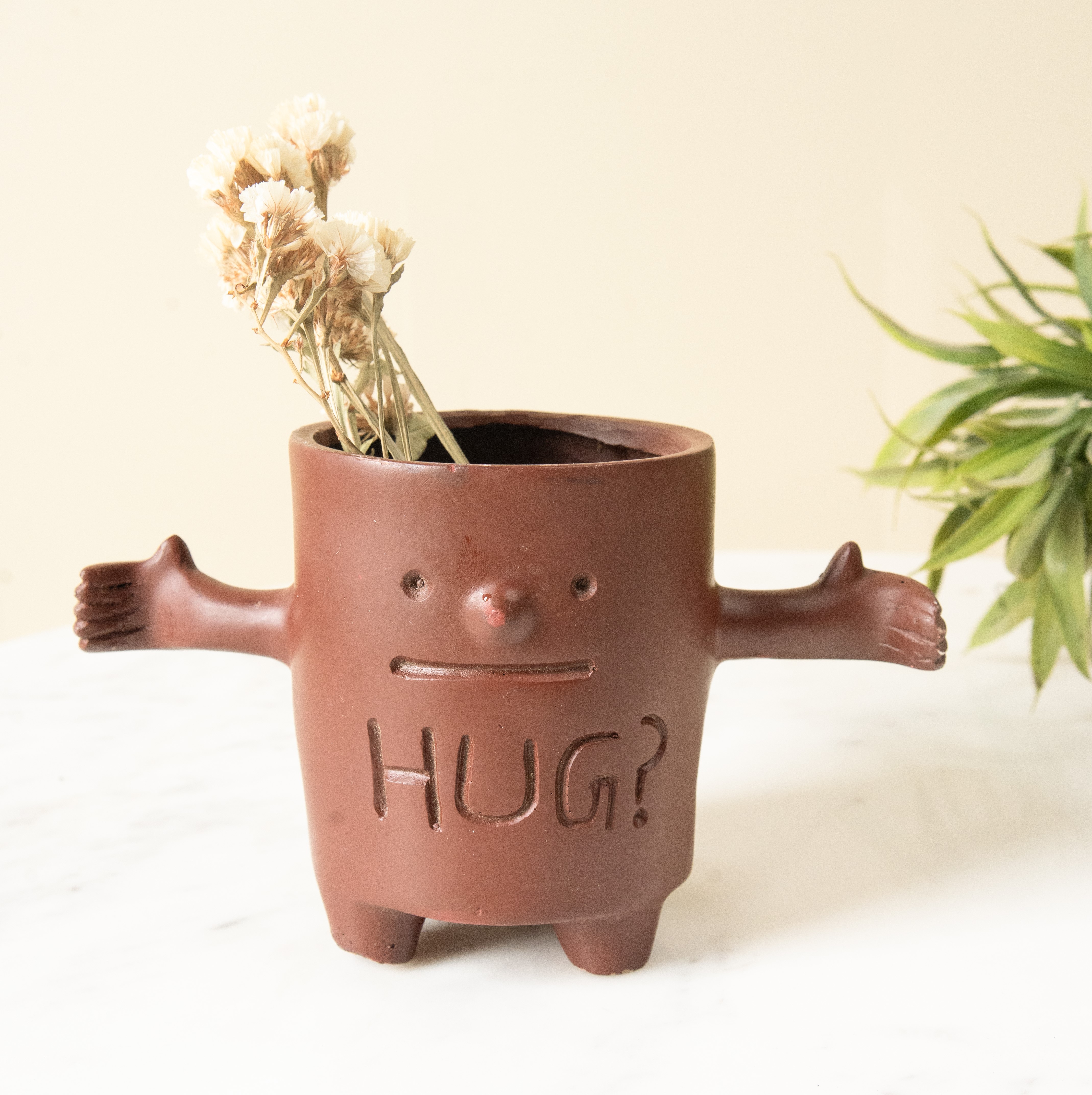 Hug and Grow Planter