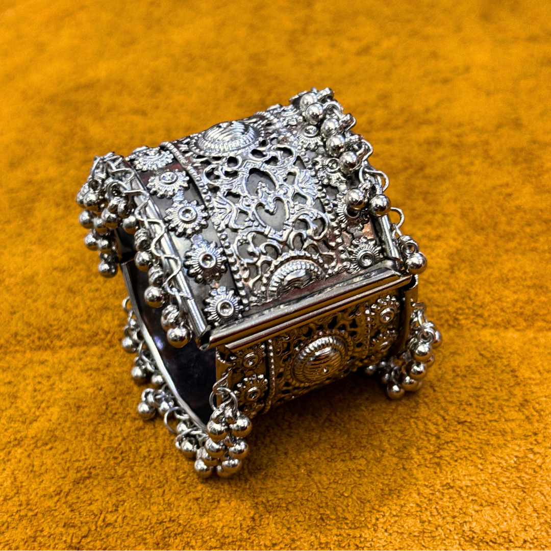 Maharani Silver Cuff Bracelet | Silver Oxidised Jewellery | Adjustable - alternate view