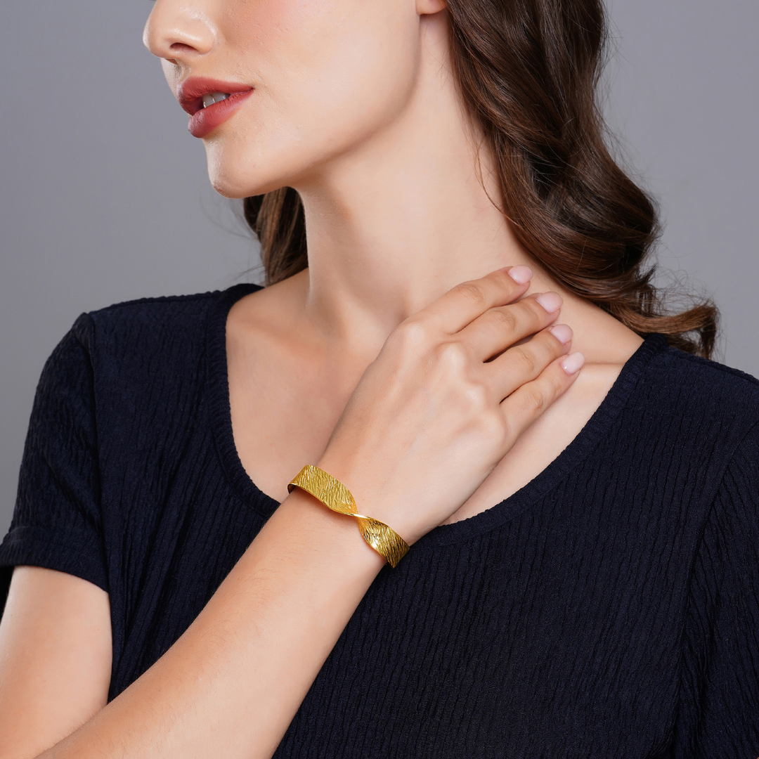 Twist Arm Cuff Bracelet | Gold Plated