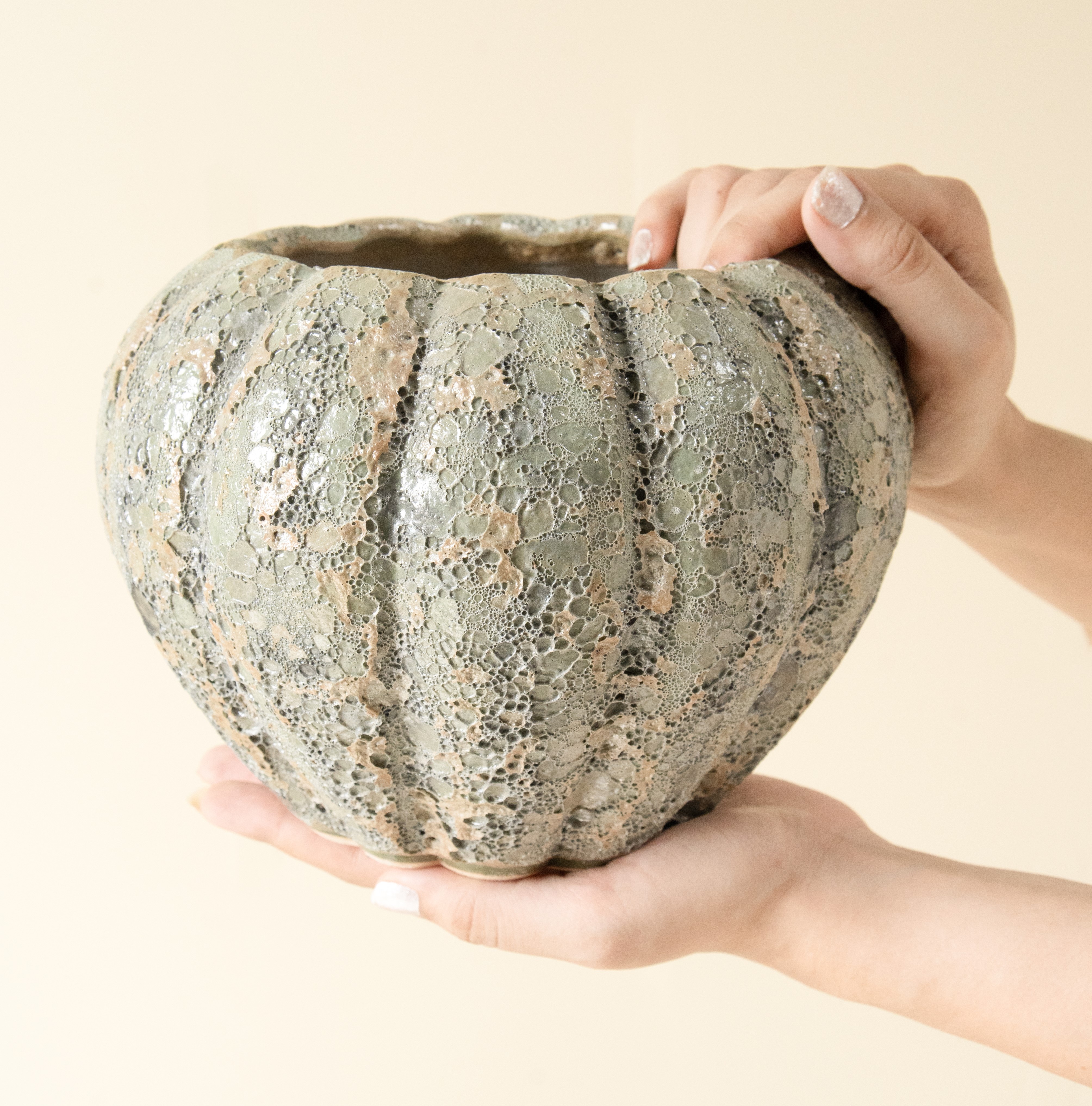 Antique Pumpkin Planter | Intricate Detailing thumbnail 3