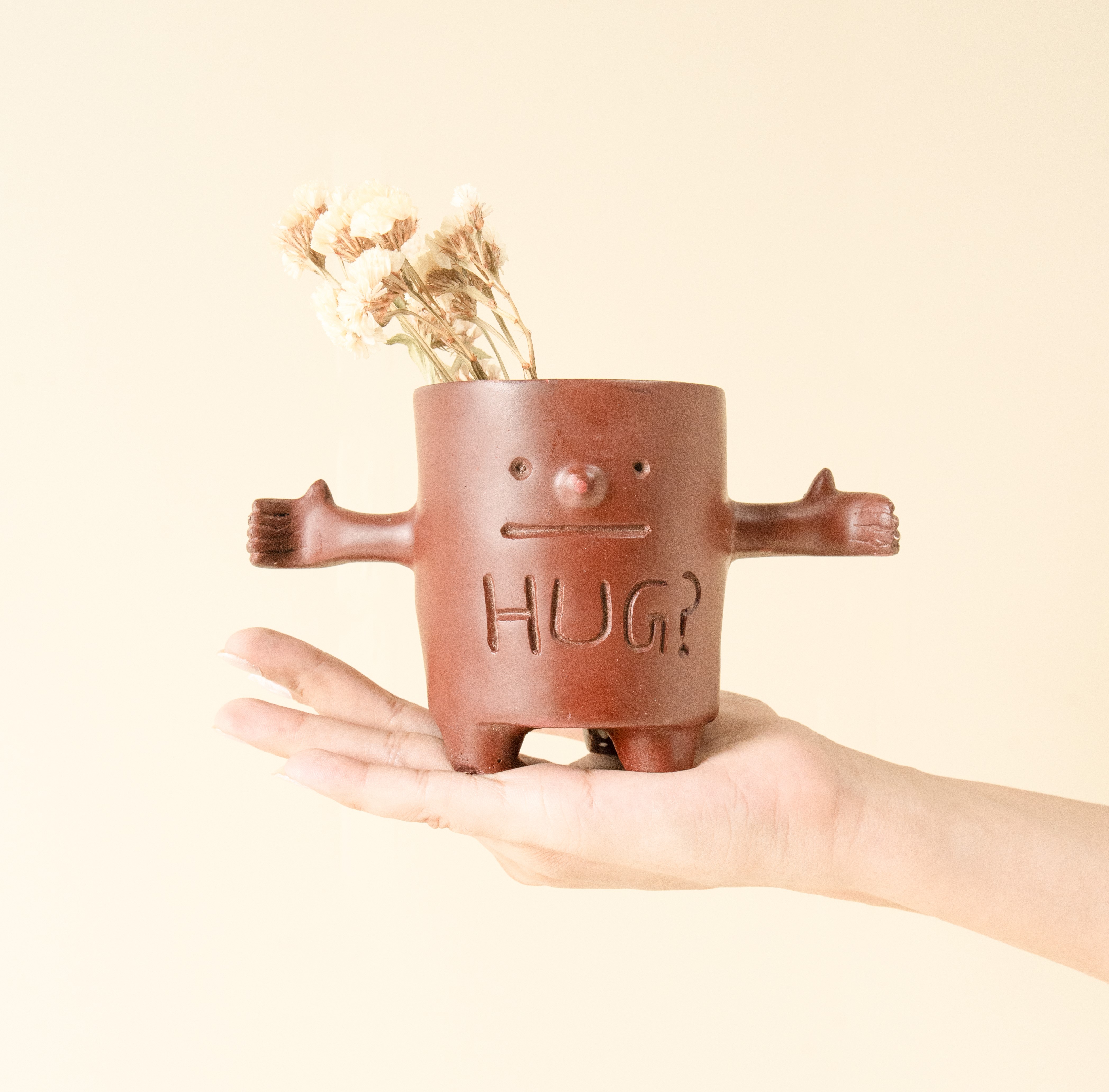 Hug and Grow Planter thumbnail 3