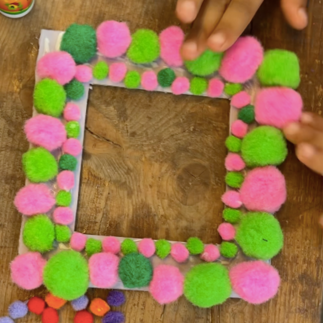 DIY Pom Pom Photo Frame Kit thumbnail 6