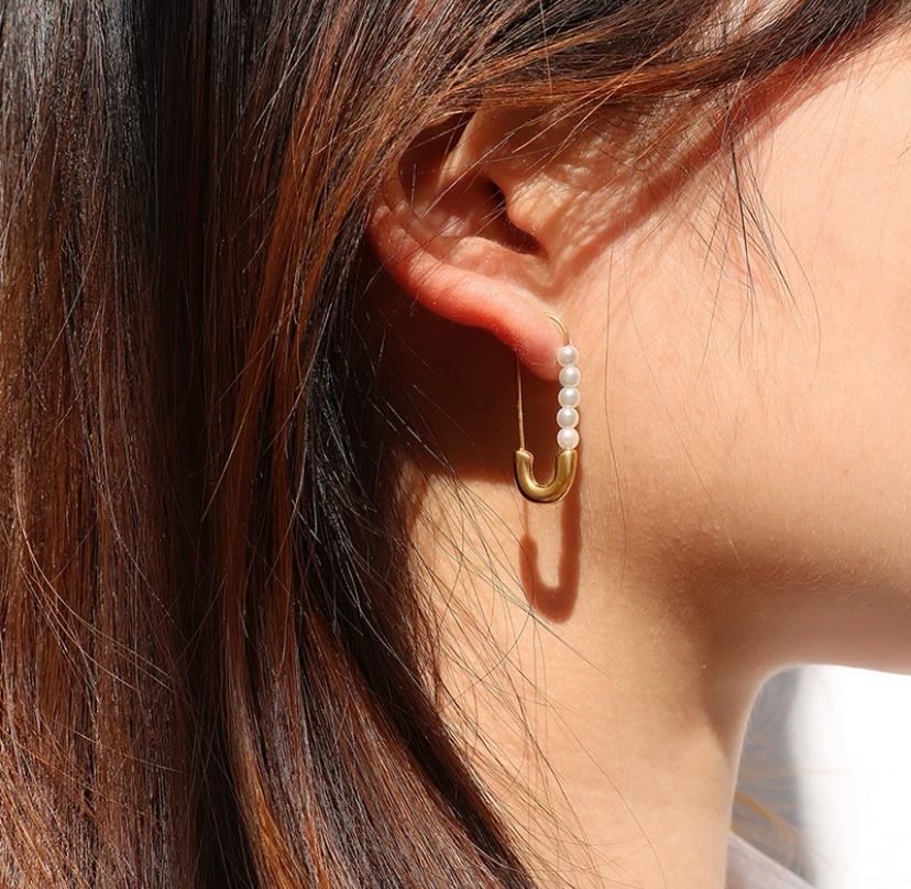 Pearly Safety Pin Earrings | Anti Tarnish thumbnail 2