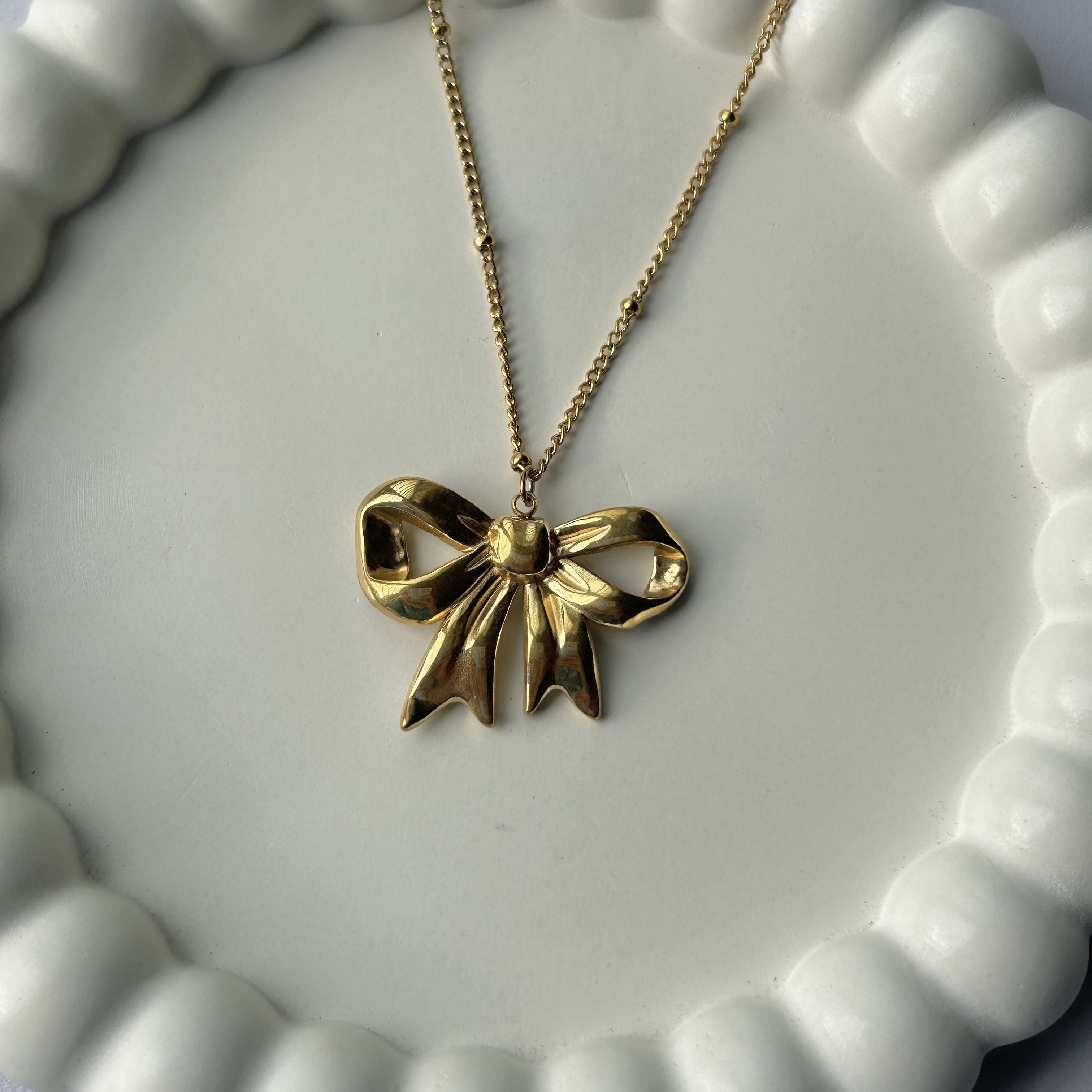 Darling Bow Necklace | 18k Gold Plated | Anti tarnish | Everyday Jewellery thumbnail 2