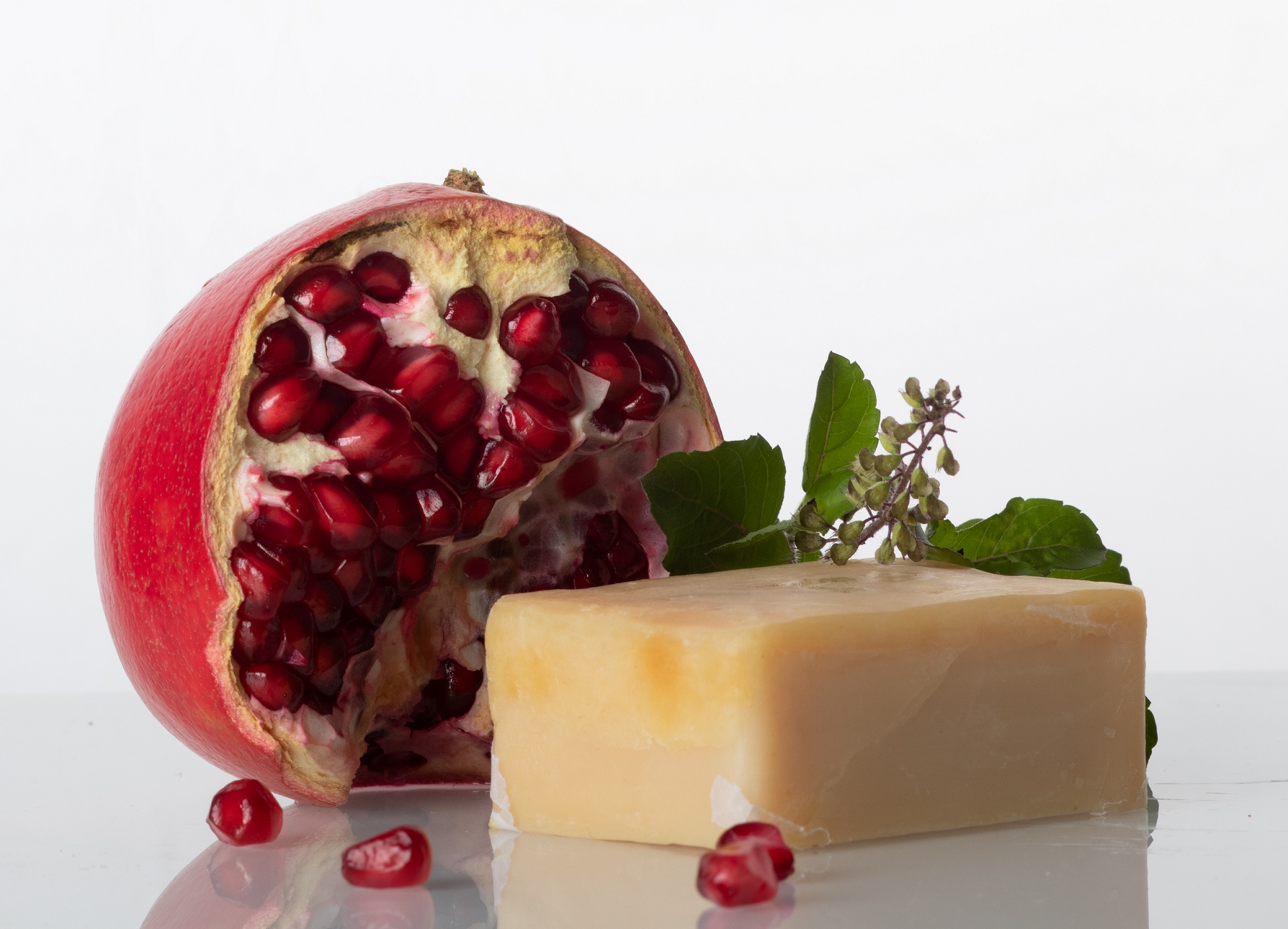 Tulsi & Pomegranate Cold Pressed Soap | Reduces Redness & Acne