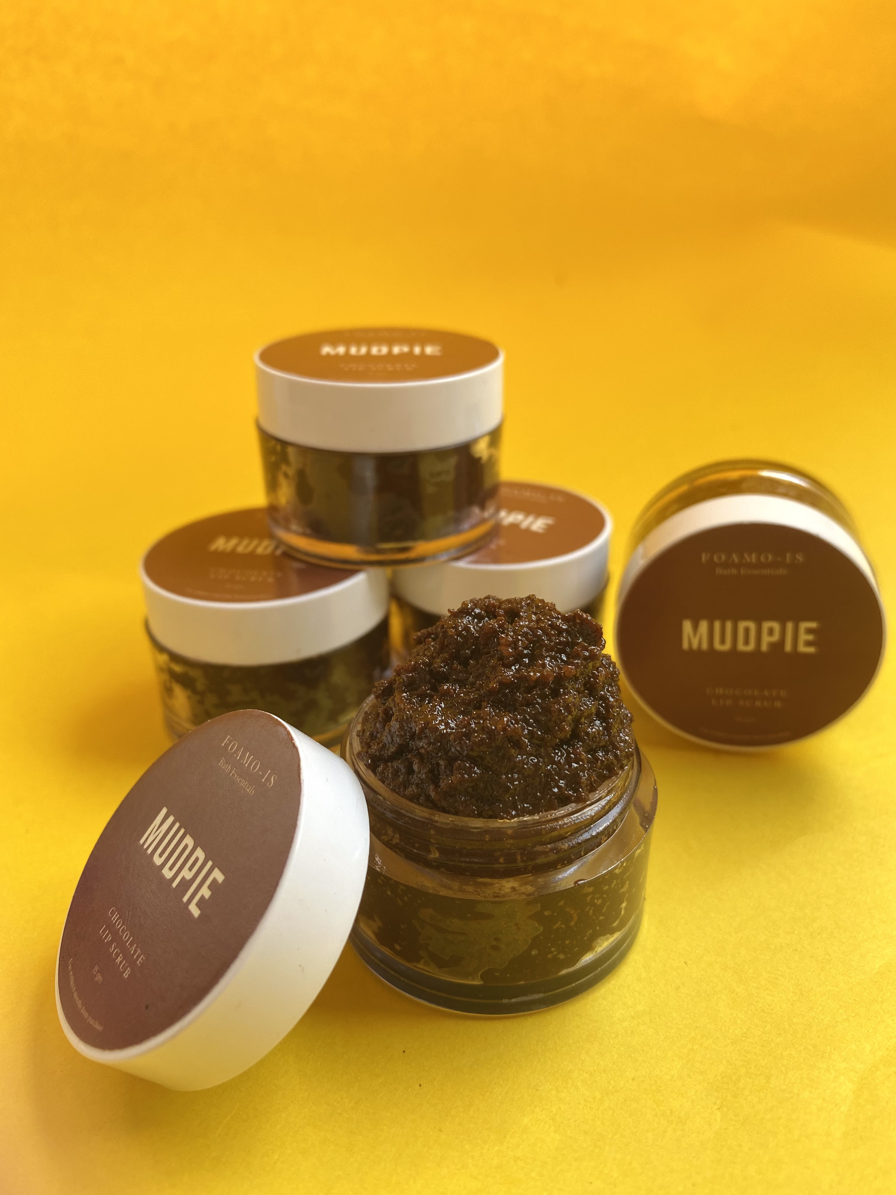 Mudpie Chocolate Lip Scrub | Exfoliating | For Chapped Lips (15 gms)