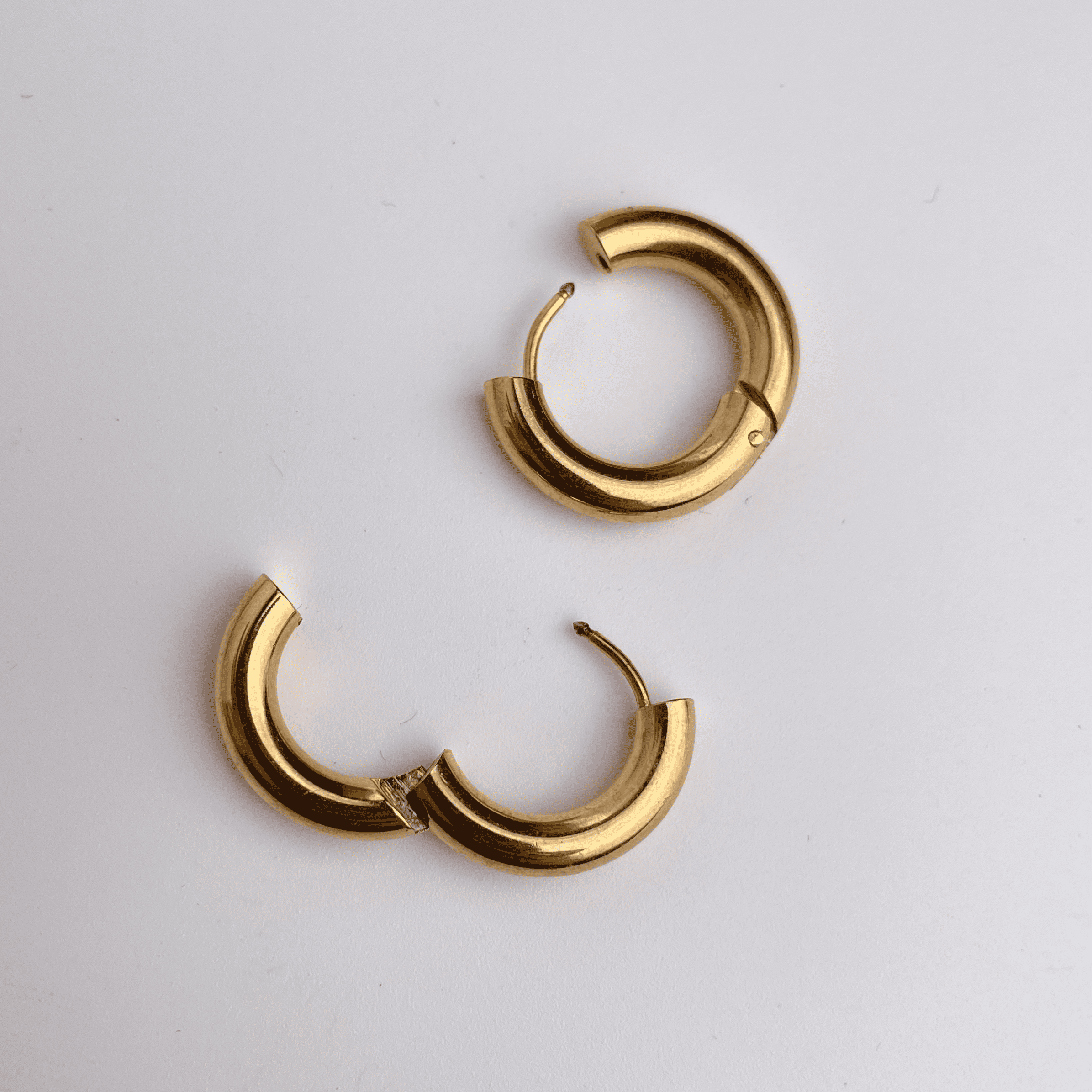 Minimalist Hoops thumbnail 4