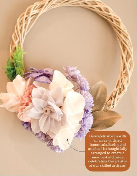 Dried Flowers Wreath | Handmade Floral Arrangement | Decorative Piece 