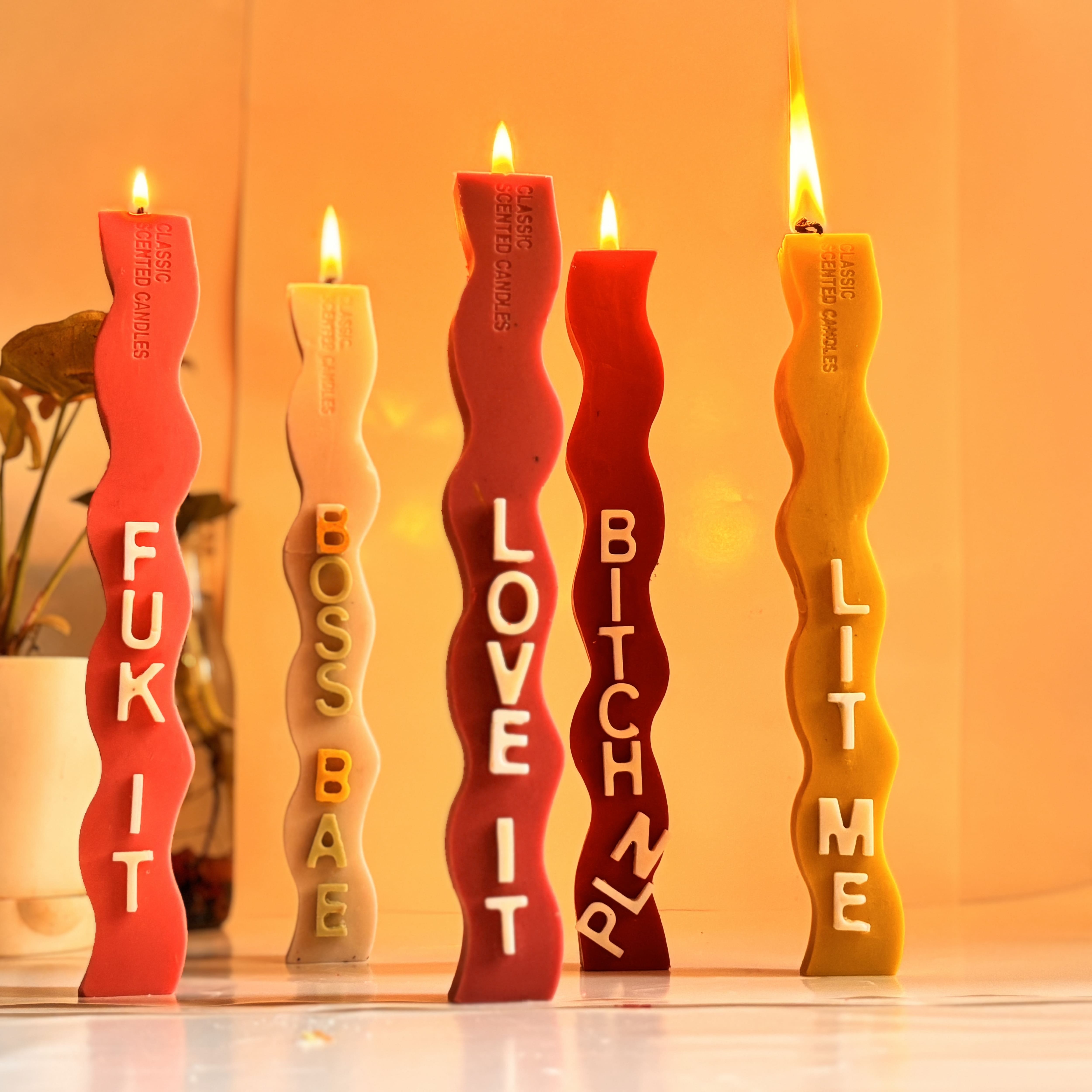 LIT Statement Candle - Love It | Vanilla Lavender Fragrance