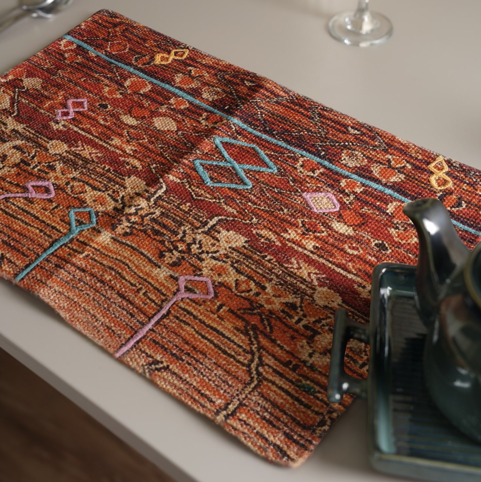 Regal Maze Placemat  ( 30 x 45 cms - Set of 2  )