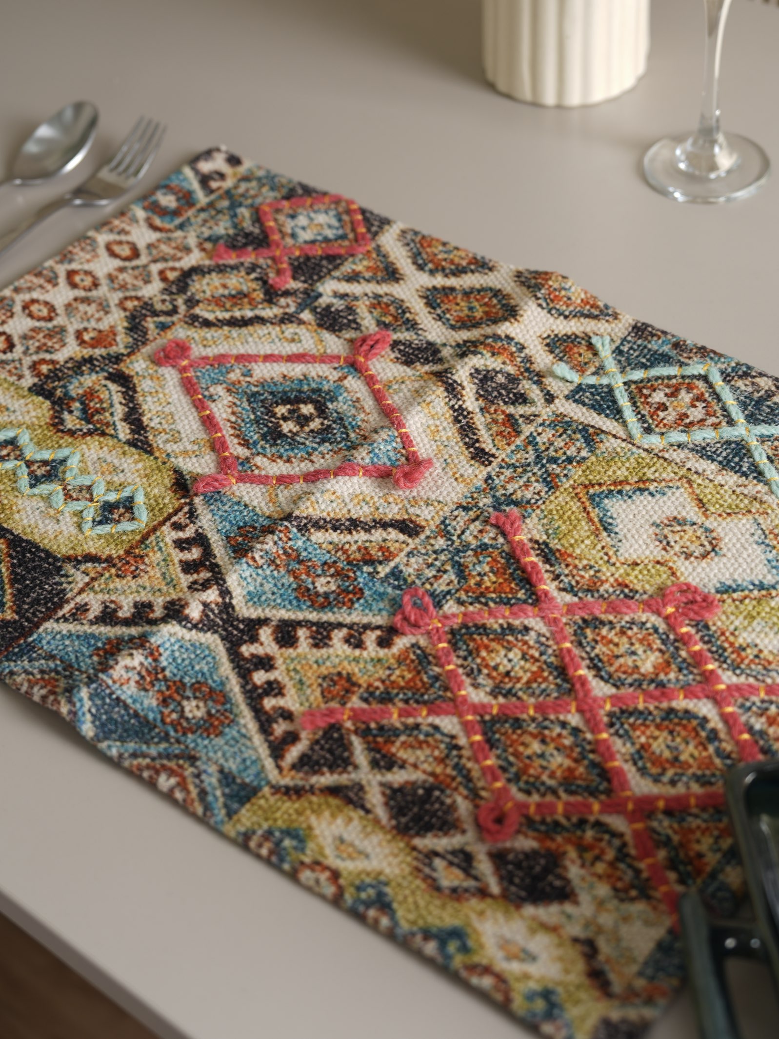 Vivid Bloom Placemat ( 30 x 45 cms - Set of 2  )