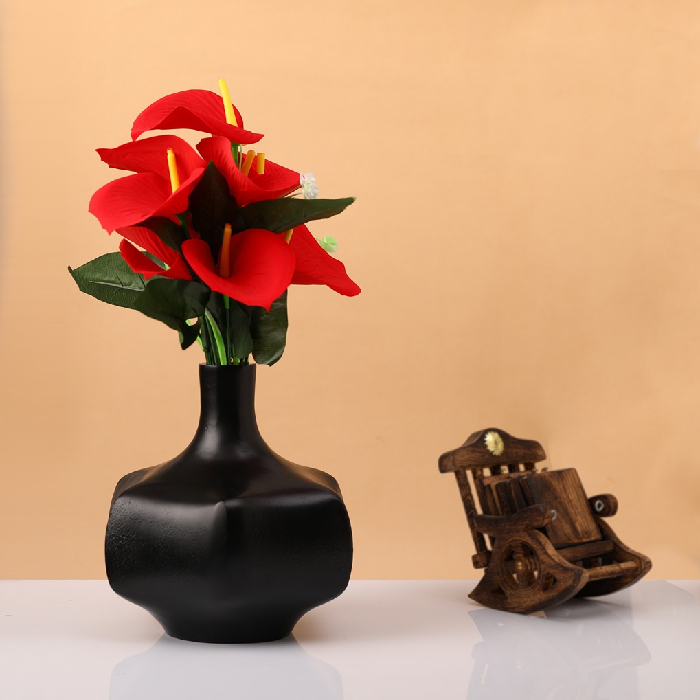 Verdant Metal Black Vase thumbnail 1