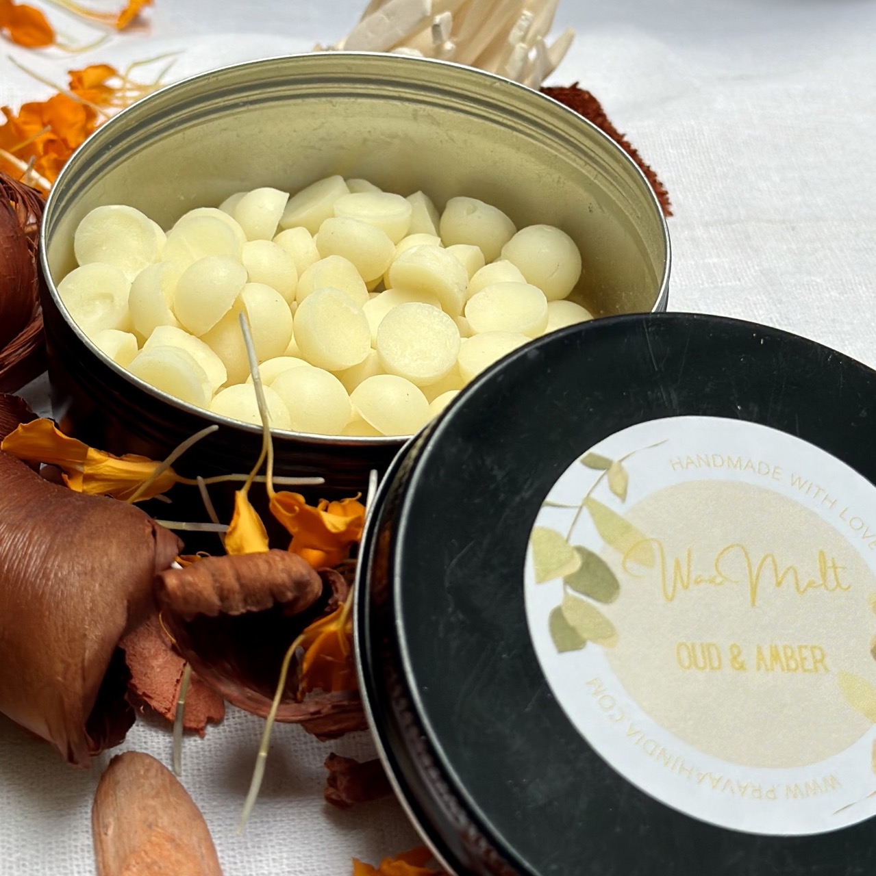Oud Amber Wax Melt Beads | Handmade in Pure Soy Wax| 50 Beads - alternate view