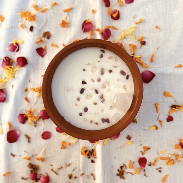 Vrindavani Indoor Outdoor Candles | 5 Wicks | Citronella and Basil Candle - alternate view