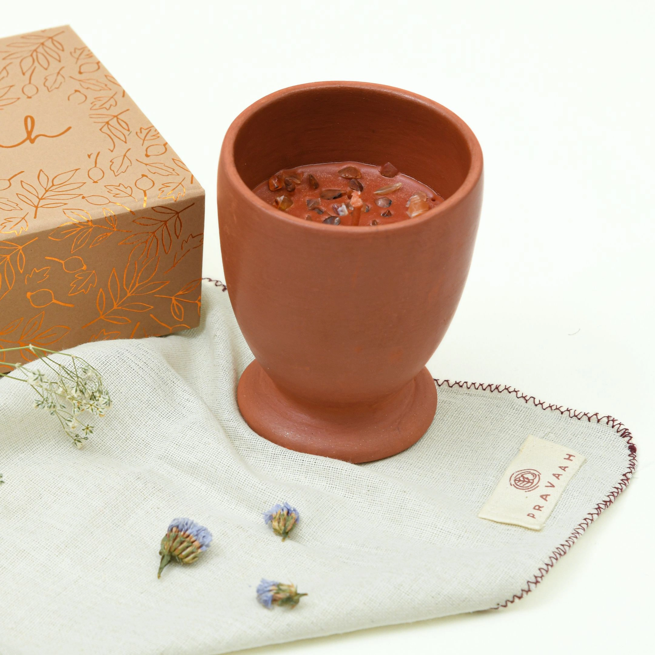 Gilli Mitti Candle Large | Soy Wax Candle - alternate view