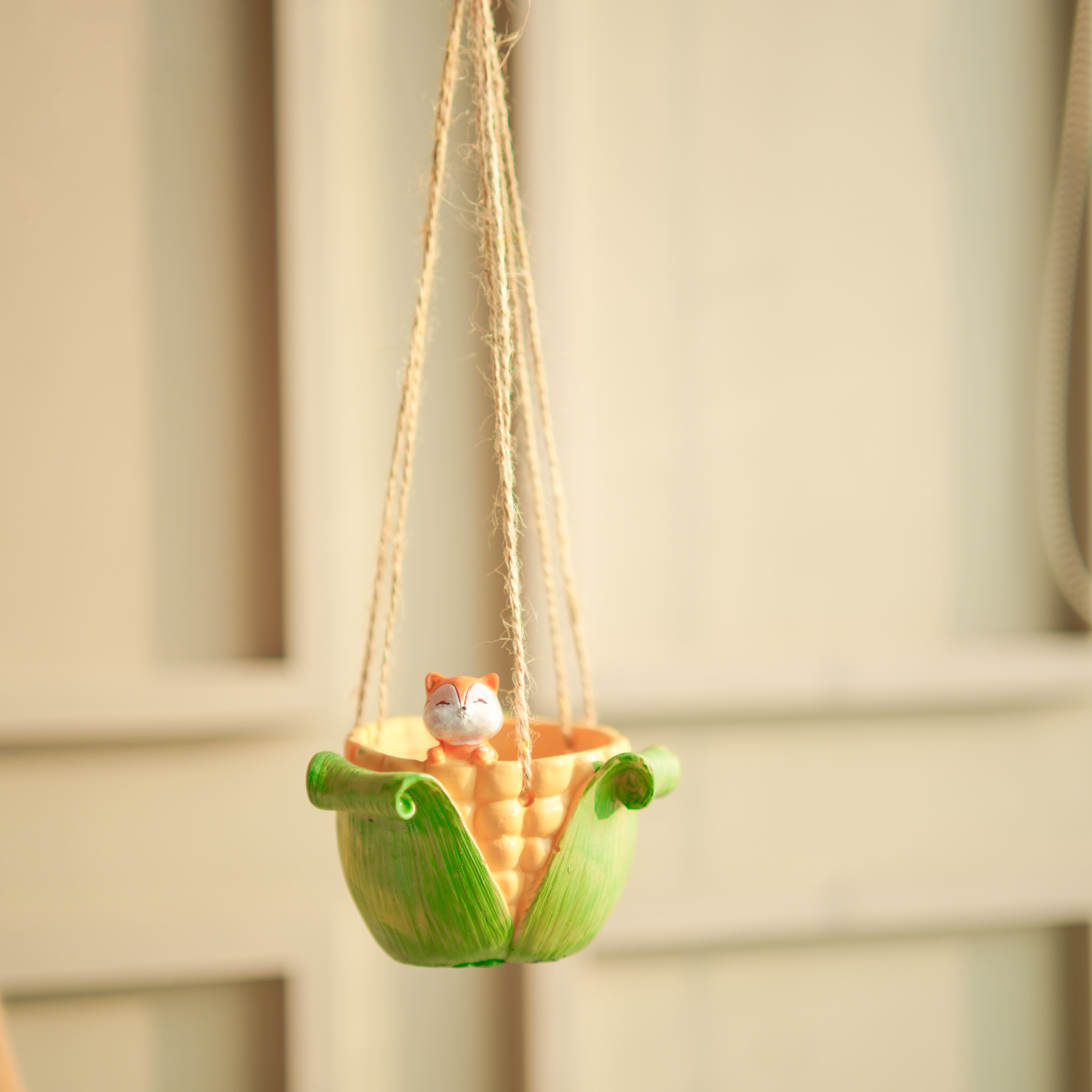 Corn Plant Hanging Planter thumbnail 3