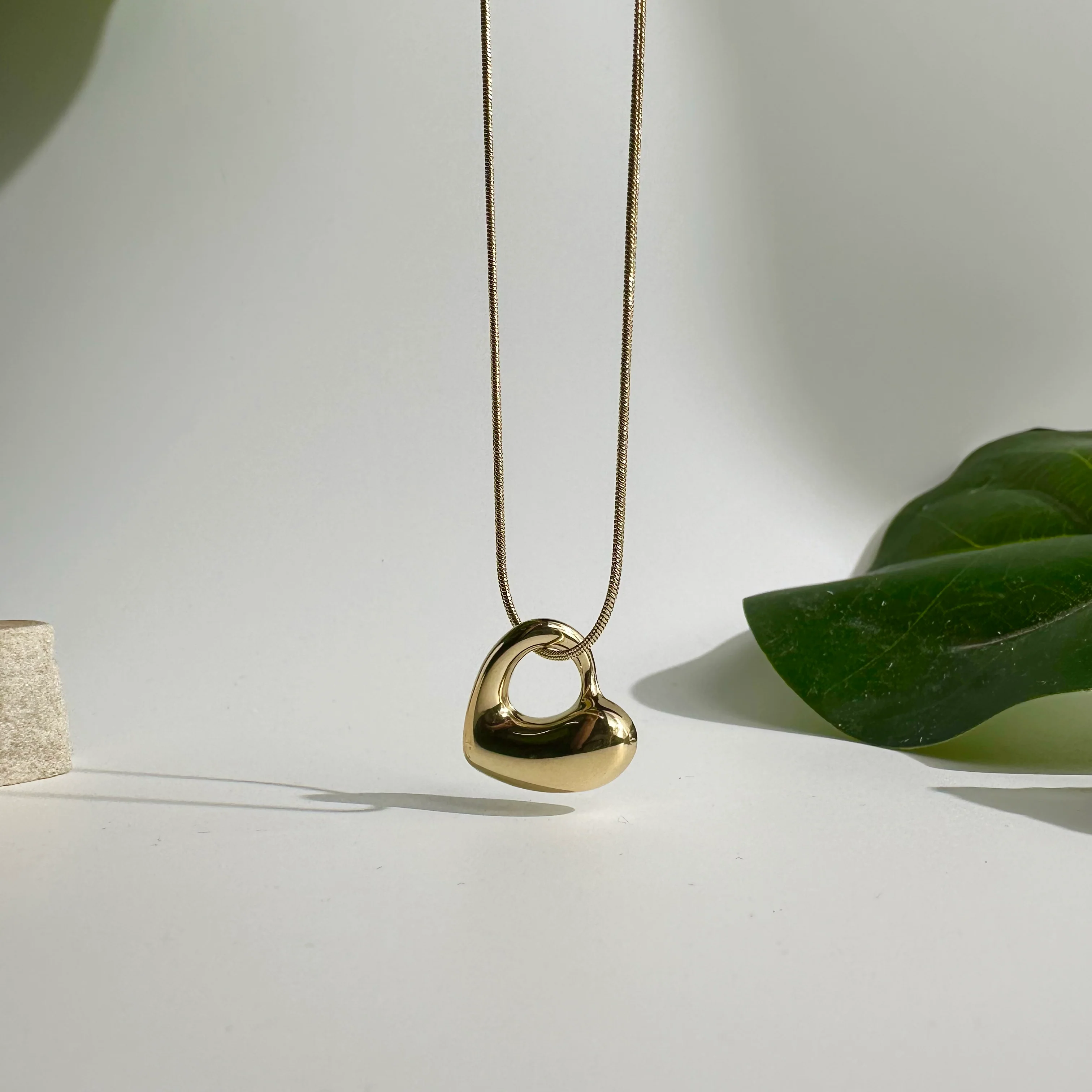 Chic Heart Necklace - alternate view