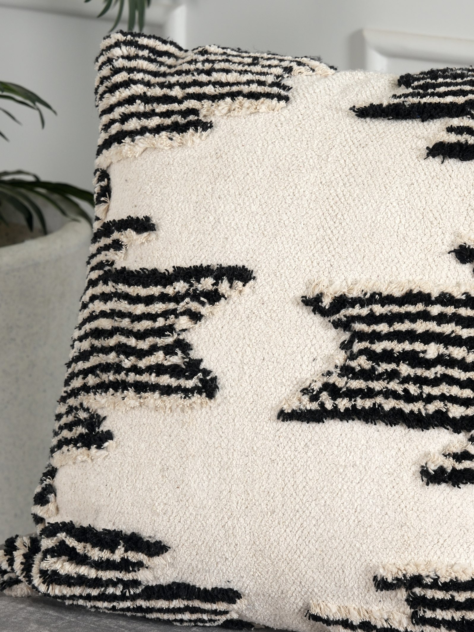 Cozy Cascade Kilim Tufted Cushion Cover thumbnail 2