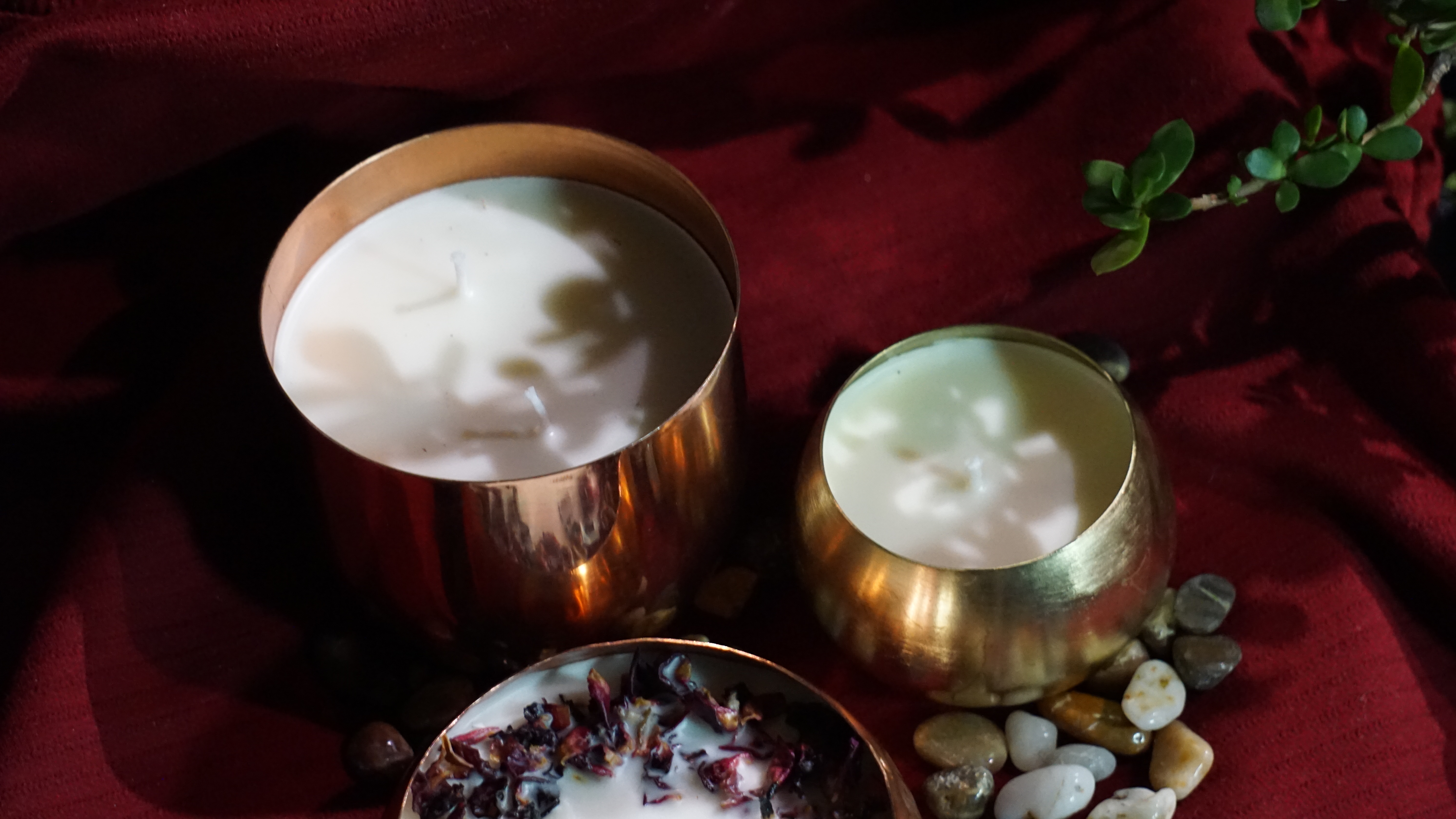 Madhusuman Candle | Wild Honeydew Fragrance | Burn Time 35 Hrs | Calming & Relieves Stress thumbnail 3