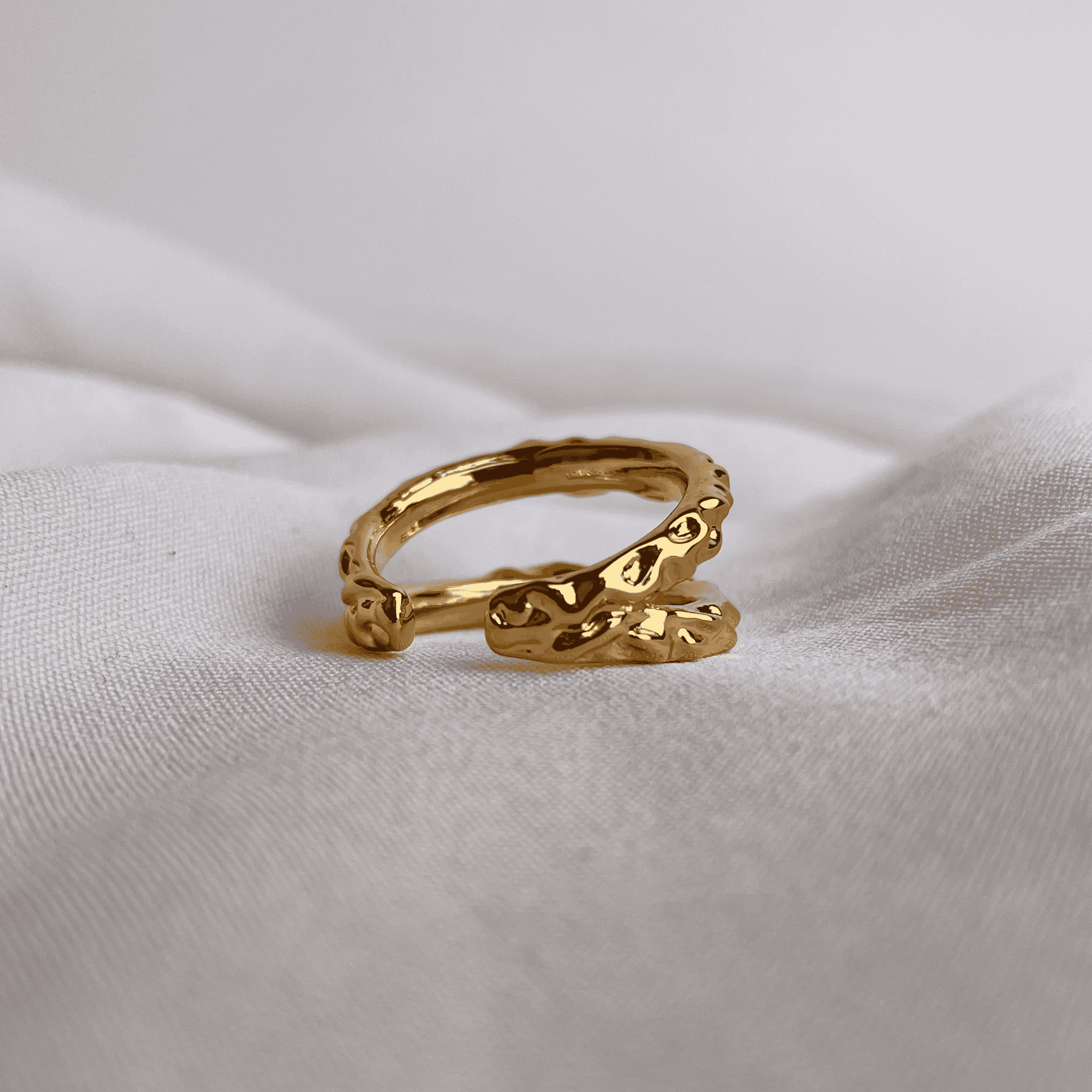 Earth's Treasure Ring thumbnail 3