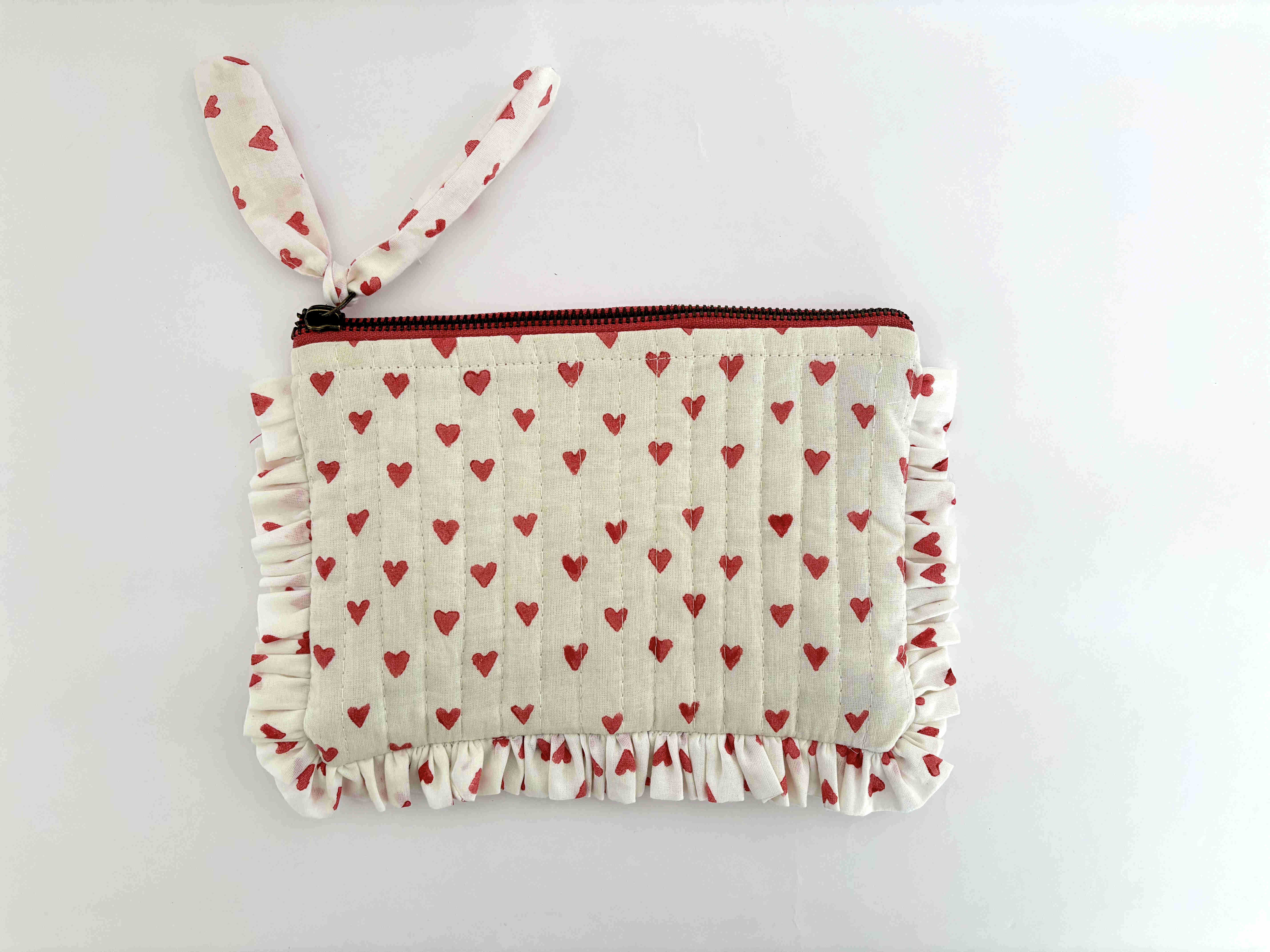 Sustainable Quilted Cotton Travel Pouch l Flat Frill Organizer l Red Hearts on White