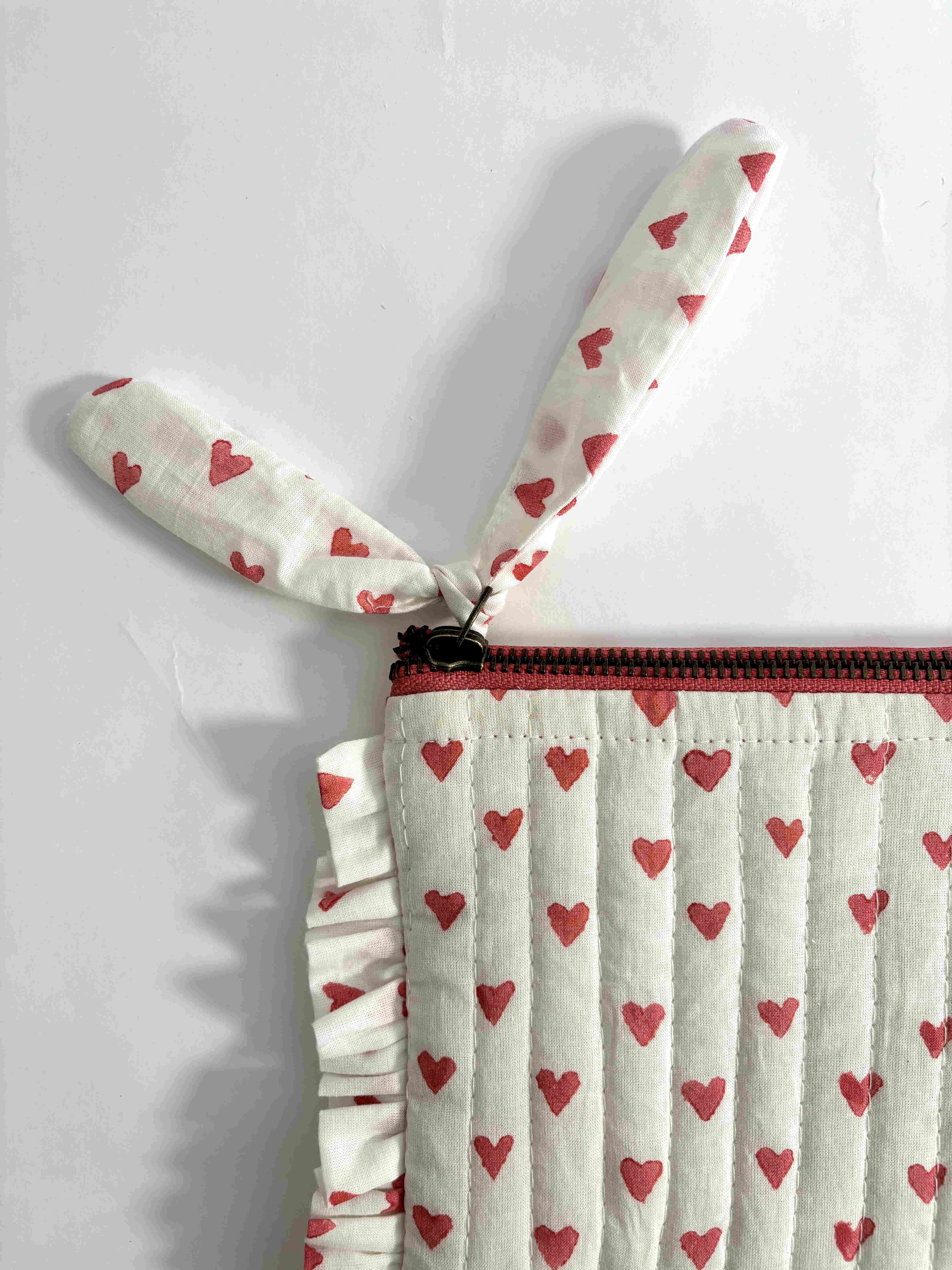 Sustainable Quilted Cotton Travel Pouch l Flat Frill Organizer l Red Hearts on White thumbnail 4