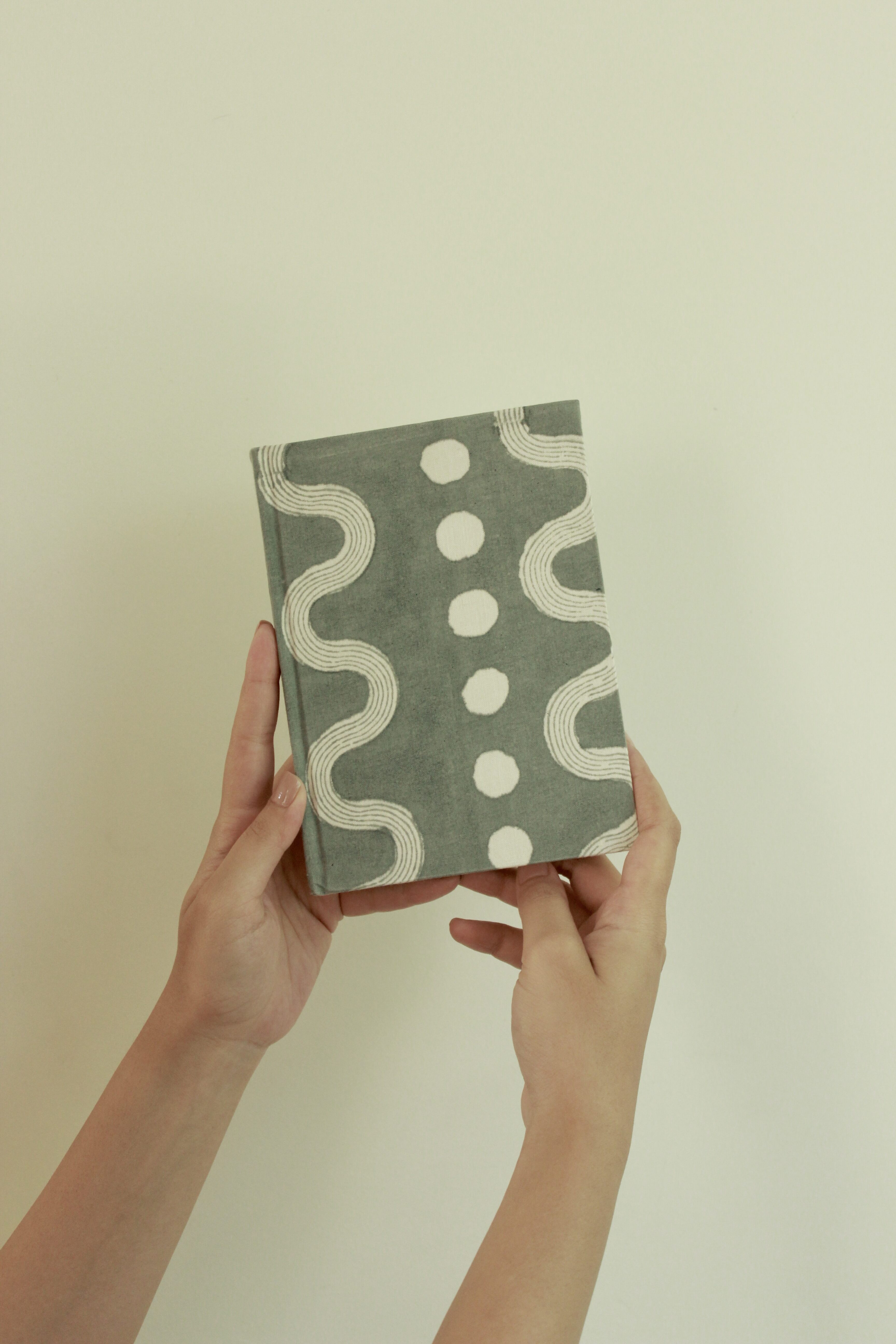 Handcrafted Sustainable A5 Diary Journal Notebook l Handmade Paper l Grey thumbnail 1