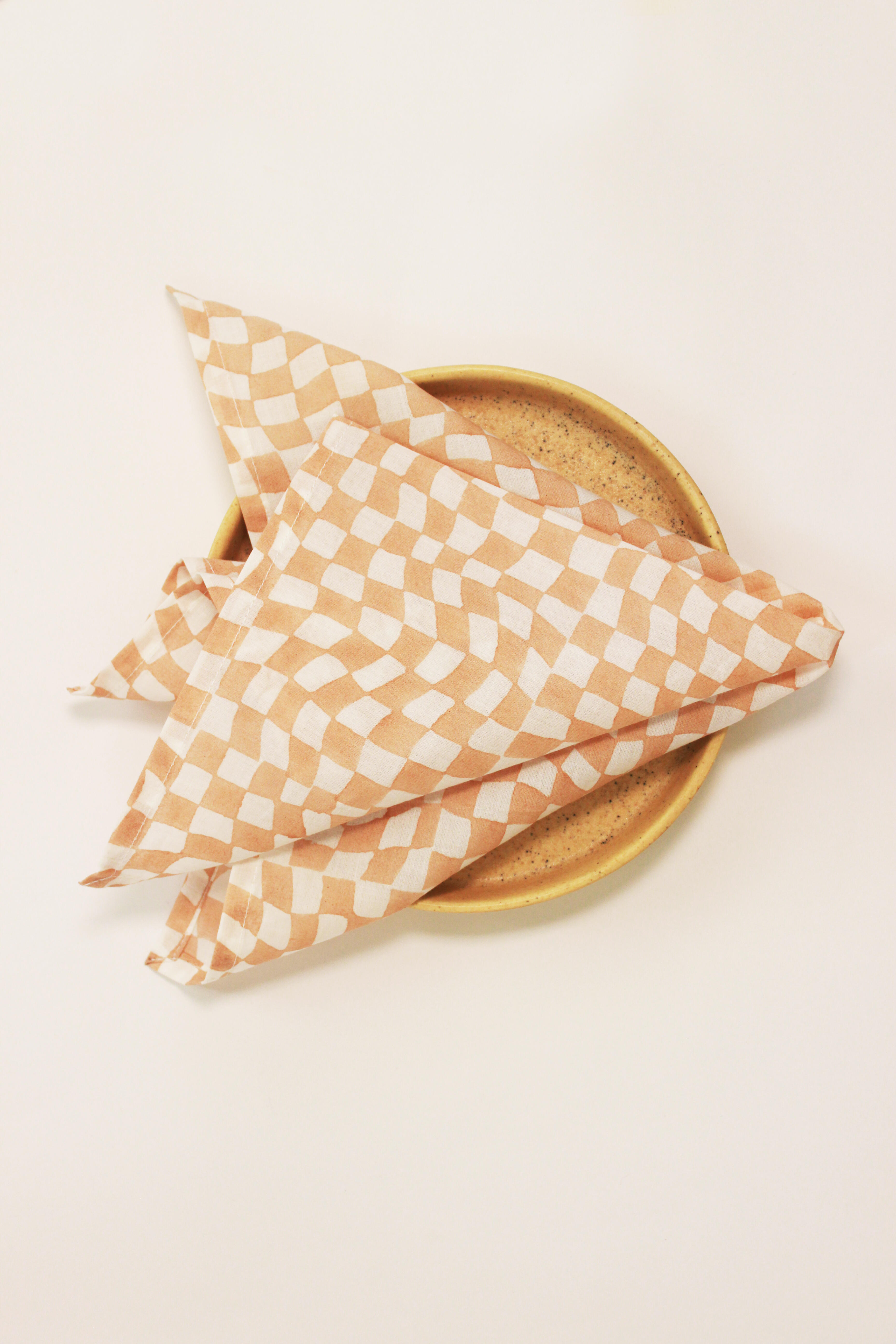 Sustainable Table Linen Set l Placemats & Napkin l Set of two | Peach thumbnail 5