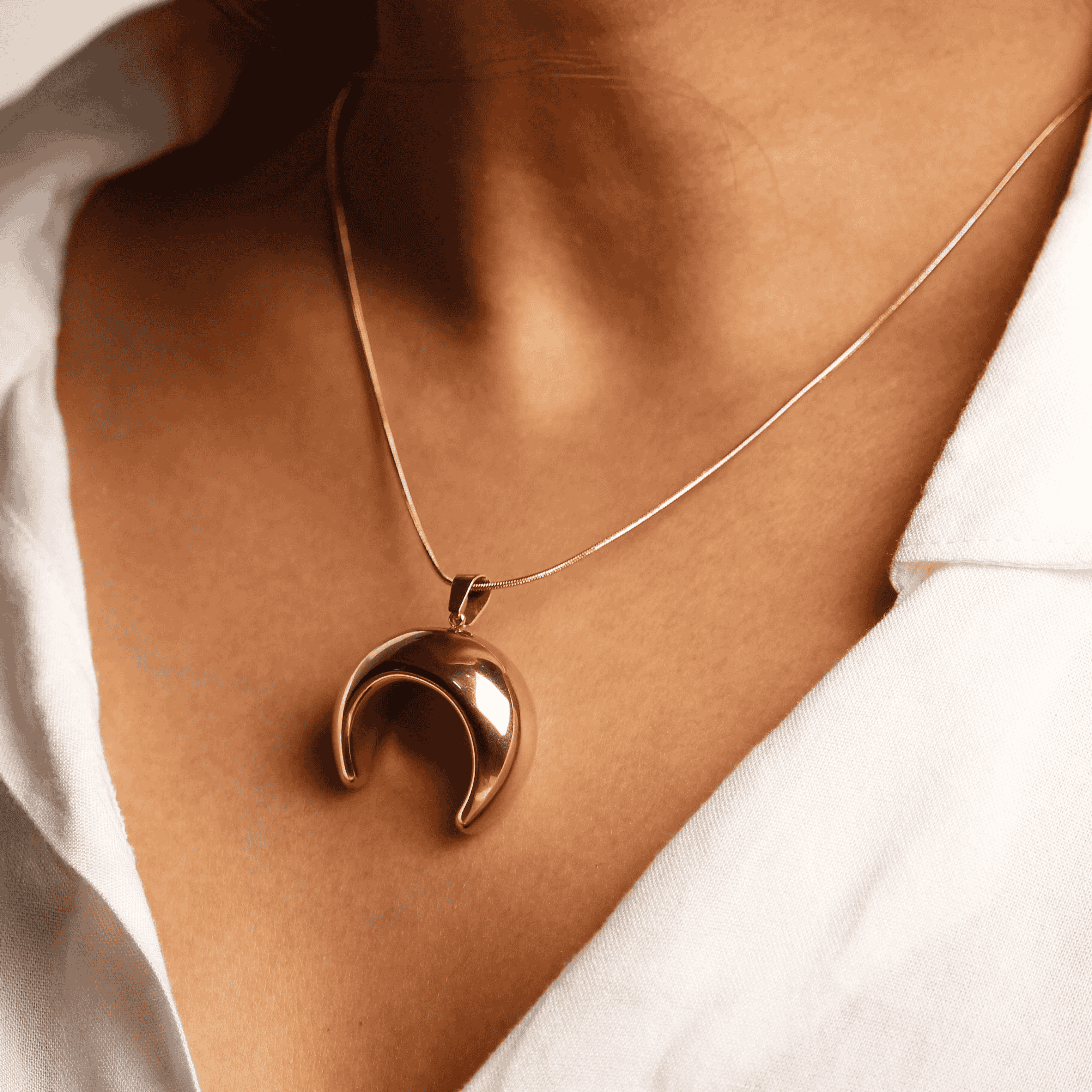 Lunar Majesty Necklace thumbnail 1
