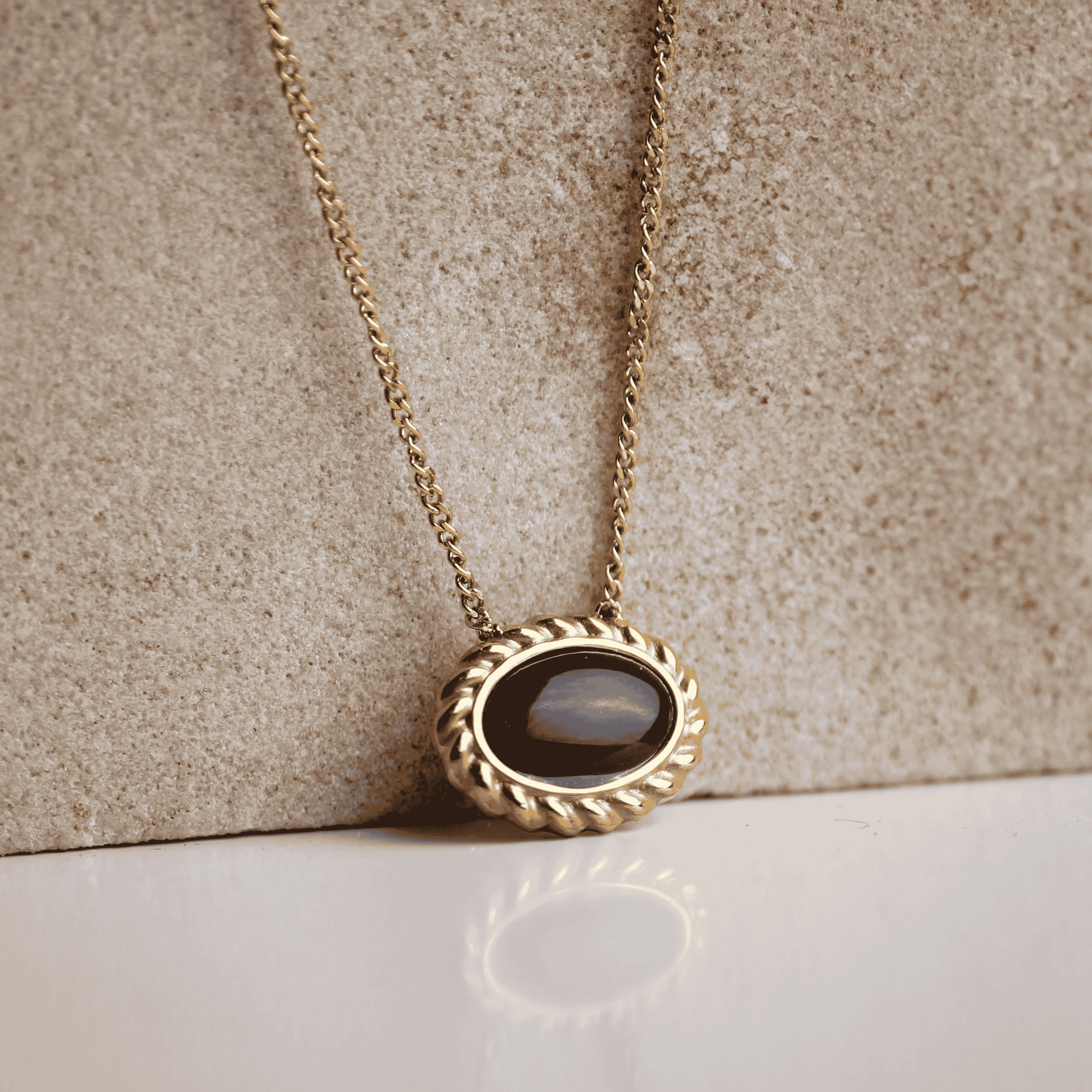 Midnight Oval Necklace thumbnail 1