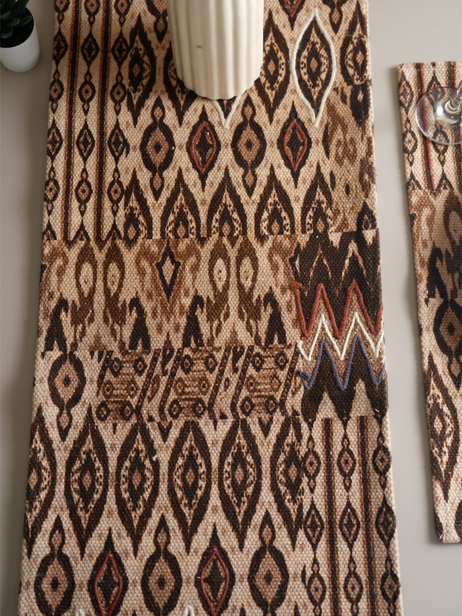 Mocha Harmony Table Runner  ( 30 x 180 cms )