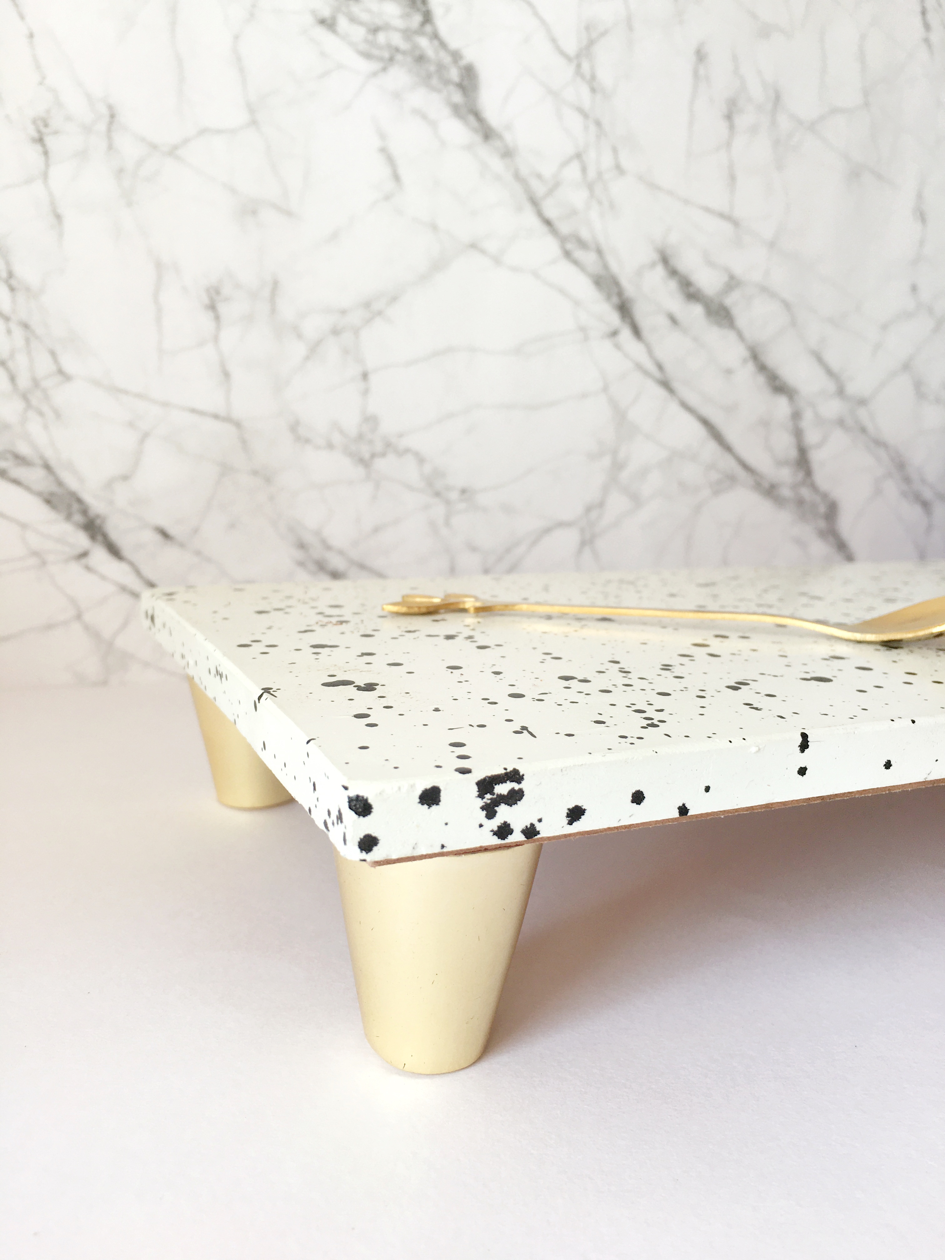 Pedestial Tray thumbnail 4