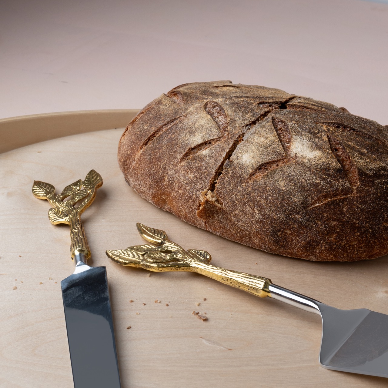 Patram Cake and Knife thumbnail 3