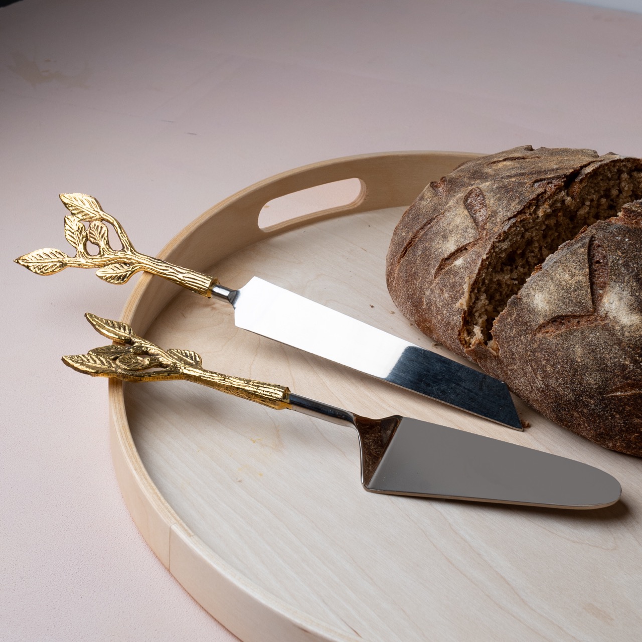 Patram Cake and Knife thumbnail 4